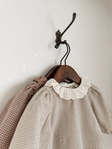 Susu lace check blouse