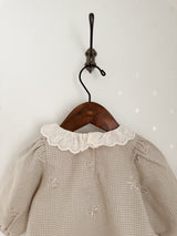 Susu lace check blouse