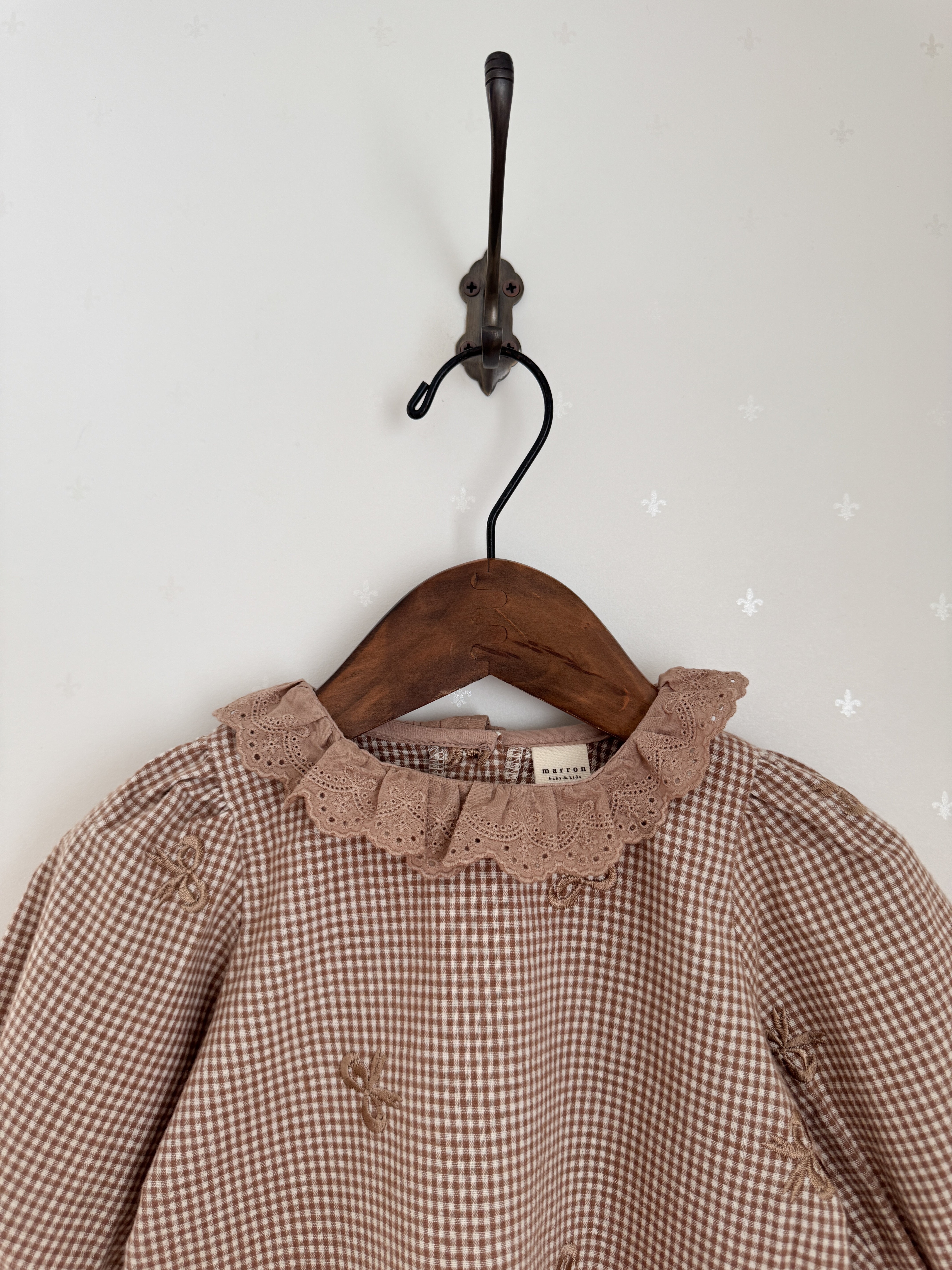 Susu lace check blouse