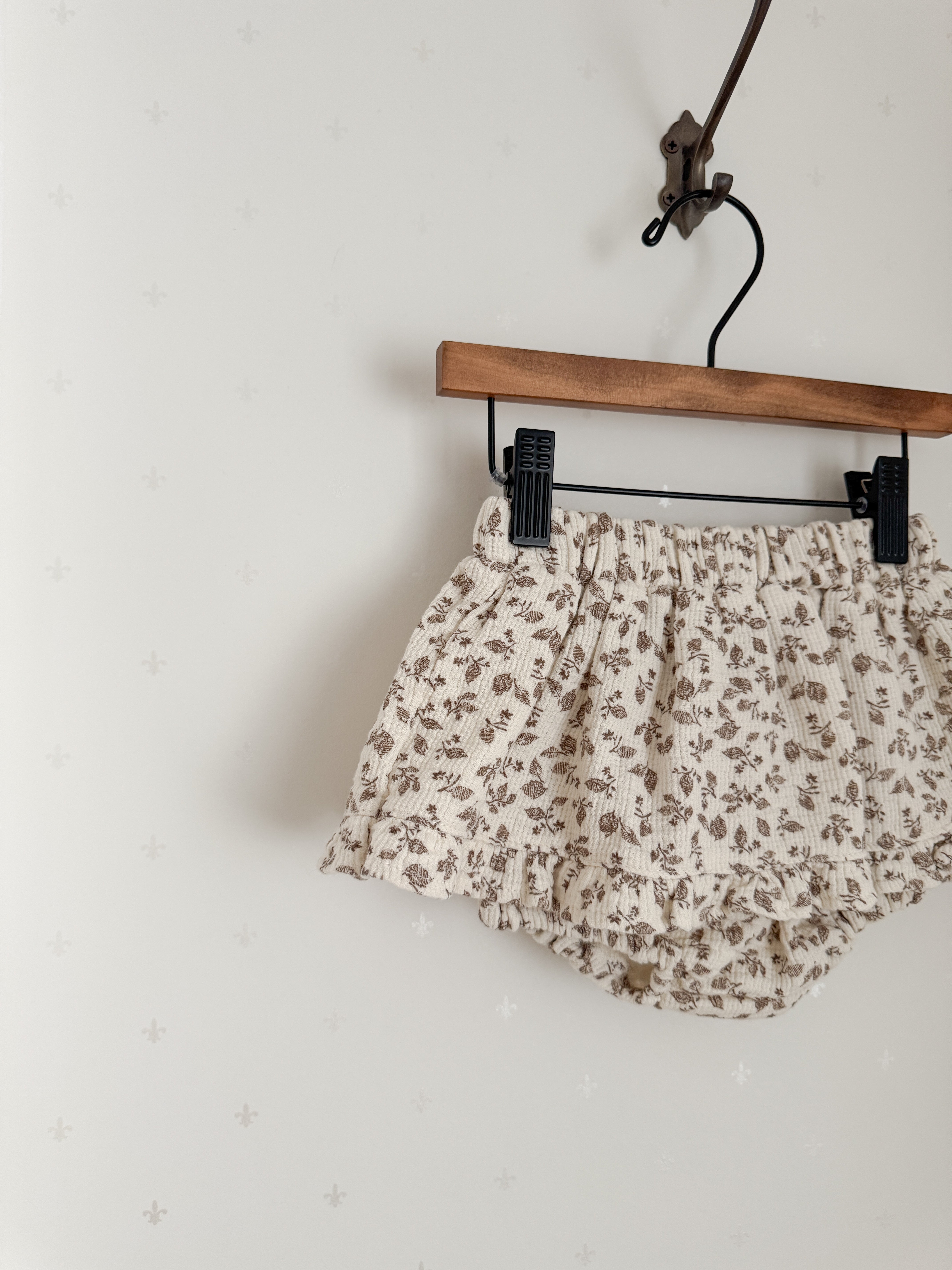 Leaf frill cancan skirt