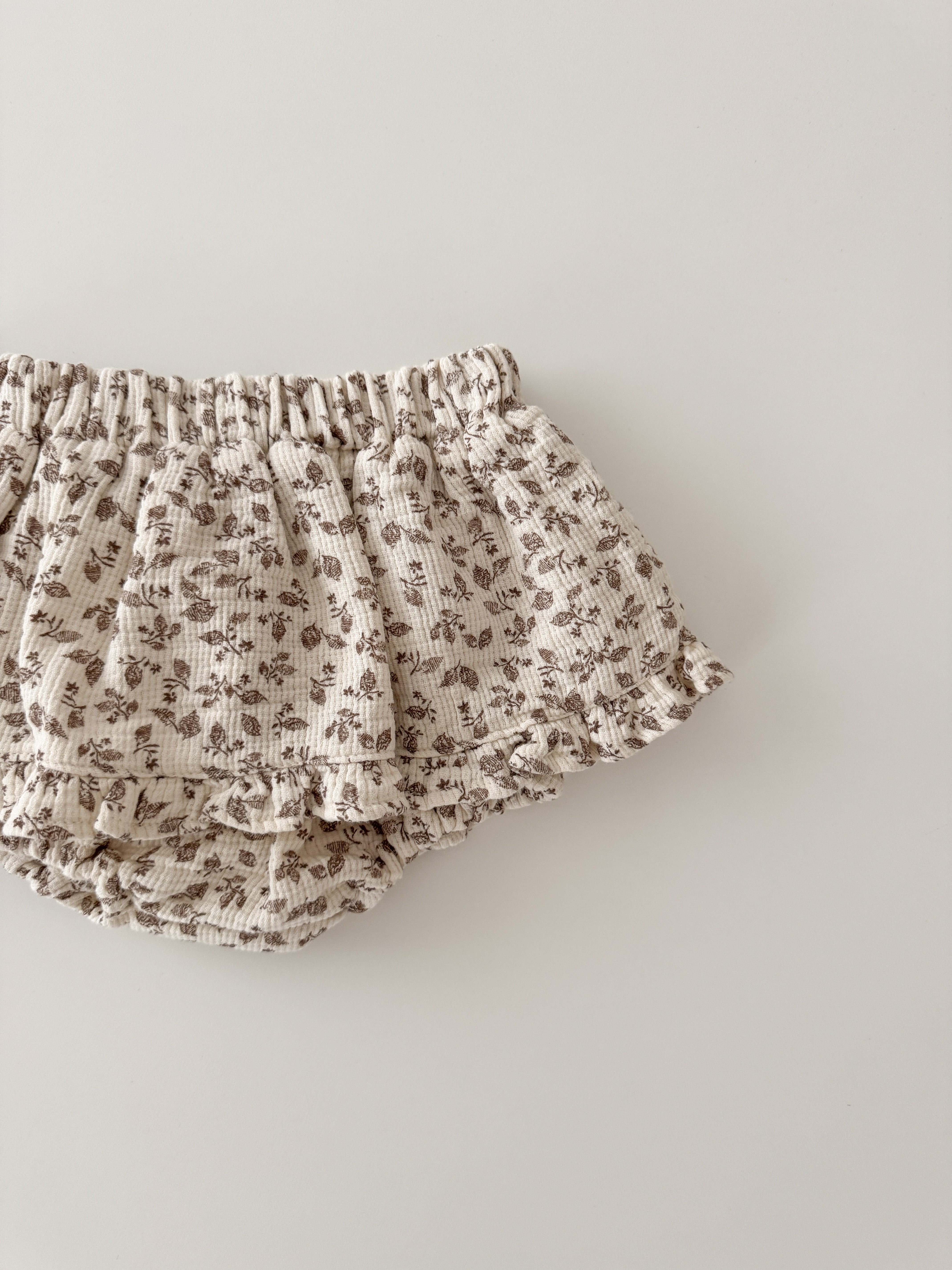 Leaf frill cancan skirt