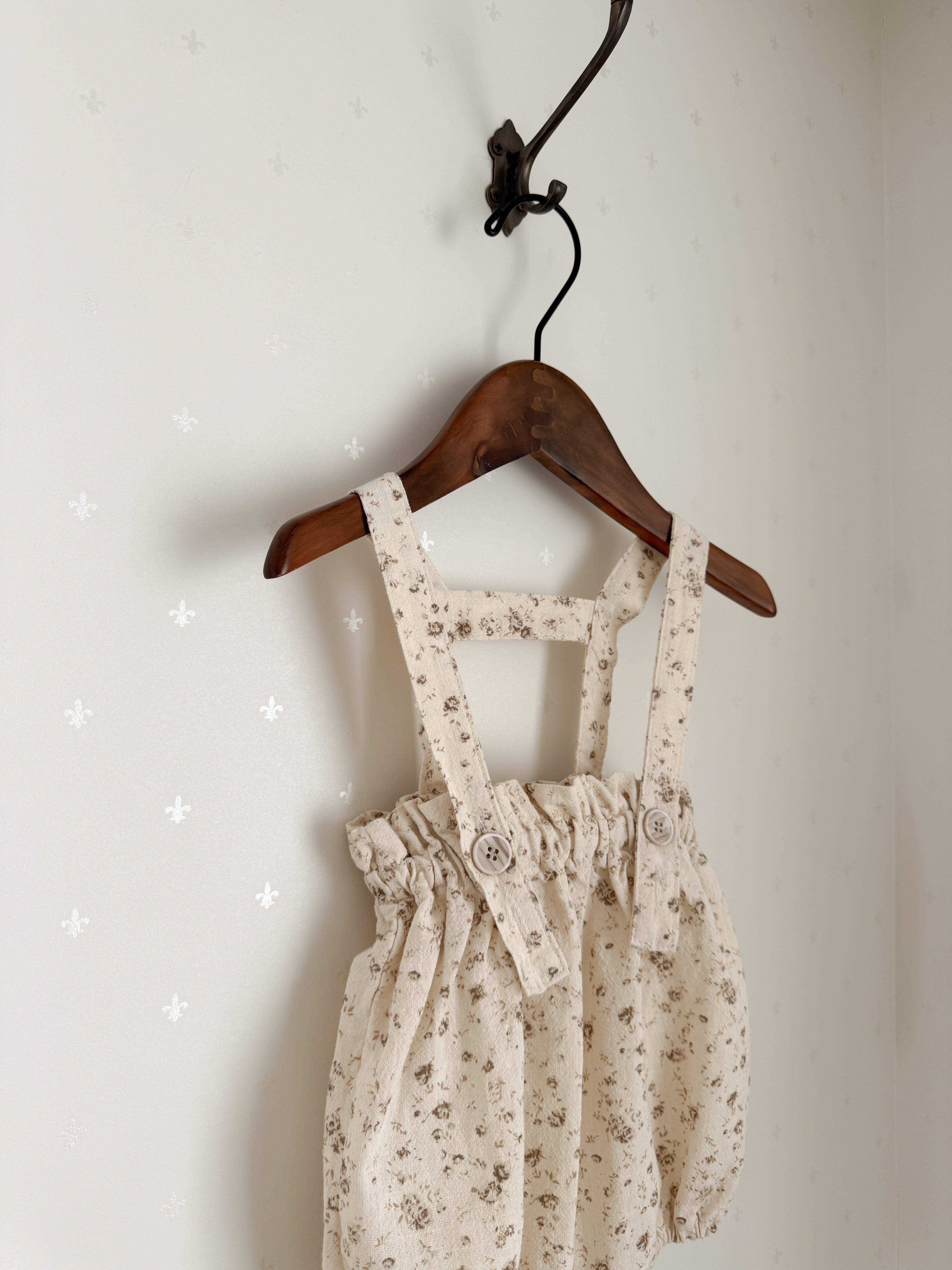 Flora suspender bloomer