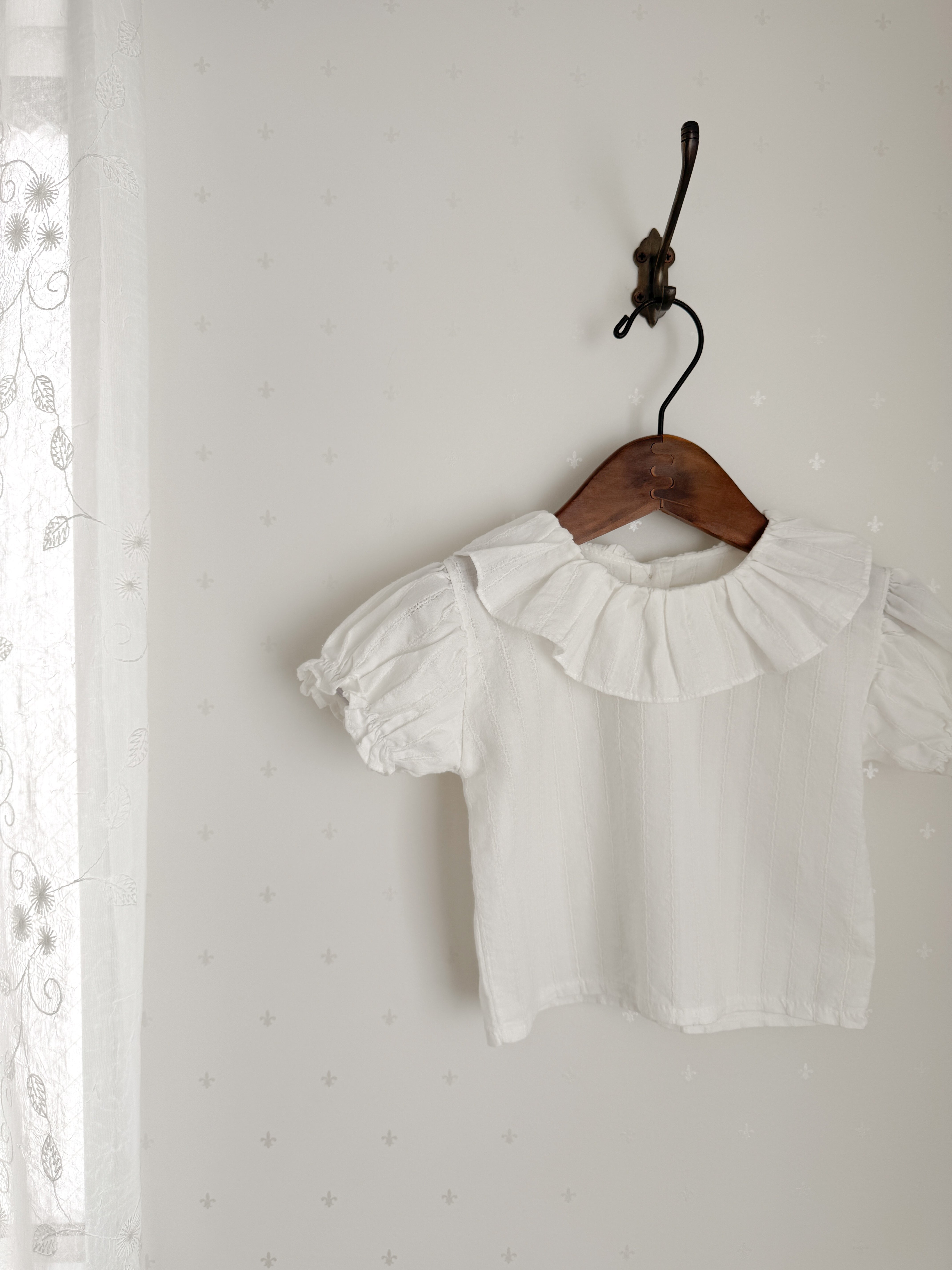Binu puff blouse