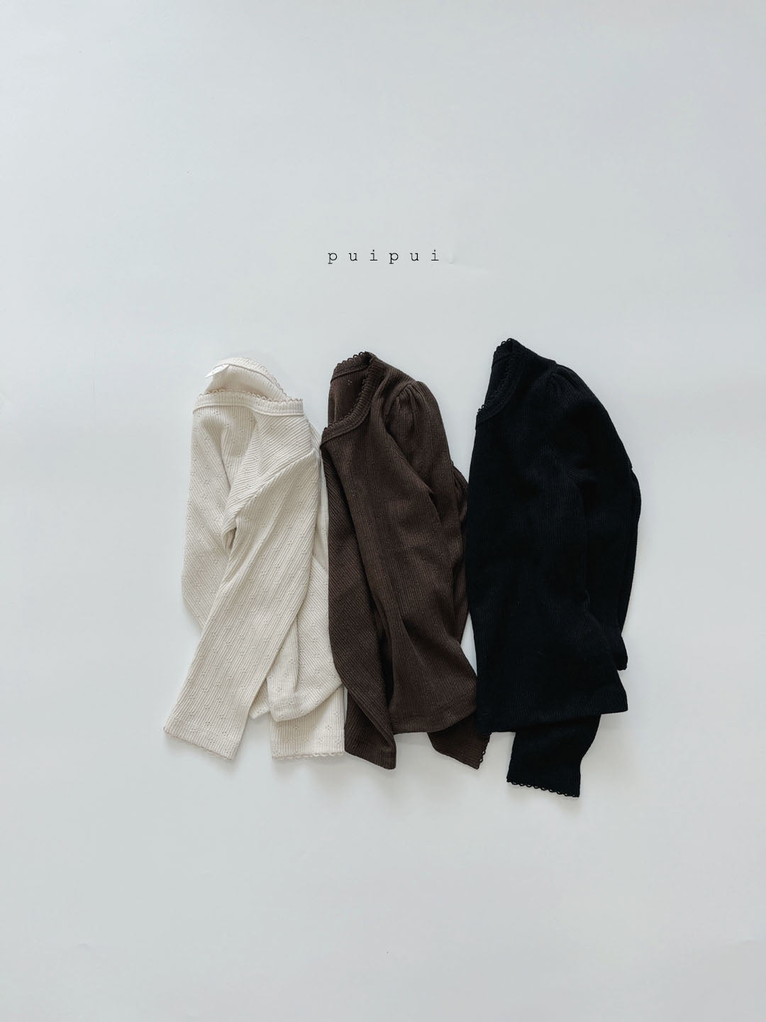 ［puipui］Square tee