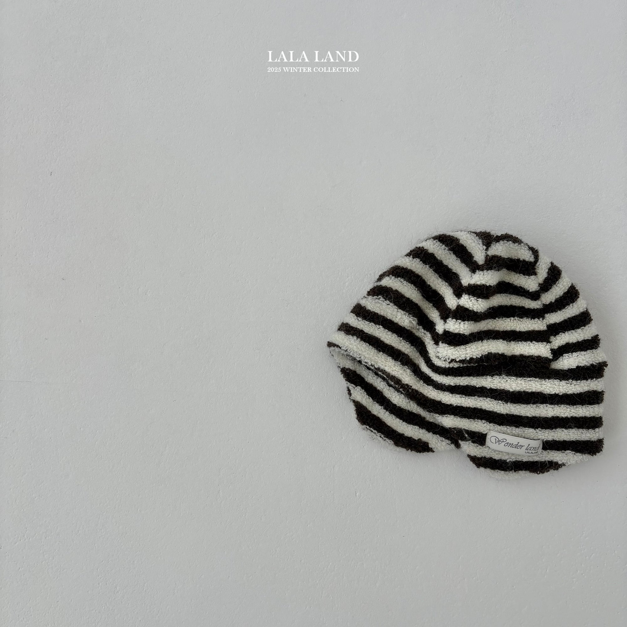 ［Lala land］Stripe ear flap beanie