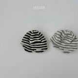 ［Lala land］Stripe ear flap beanie