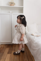 Pair check suspender skirt