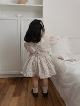 Pair check suspender skirt