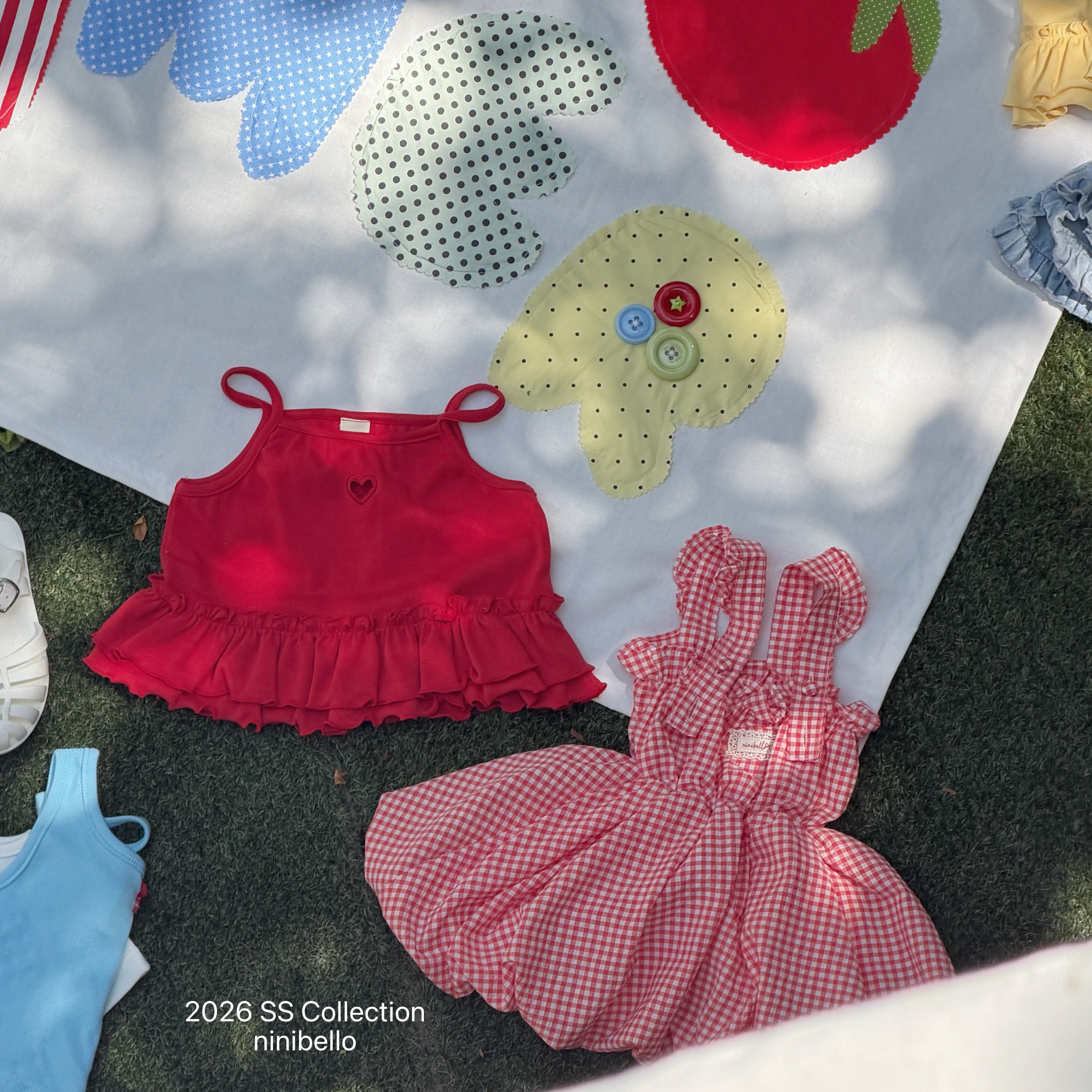 ［ninibello］Joy heart punching frill camisole