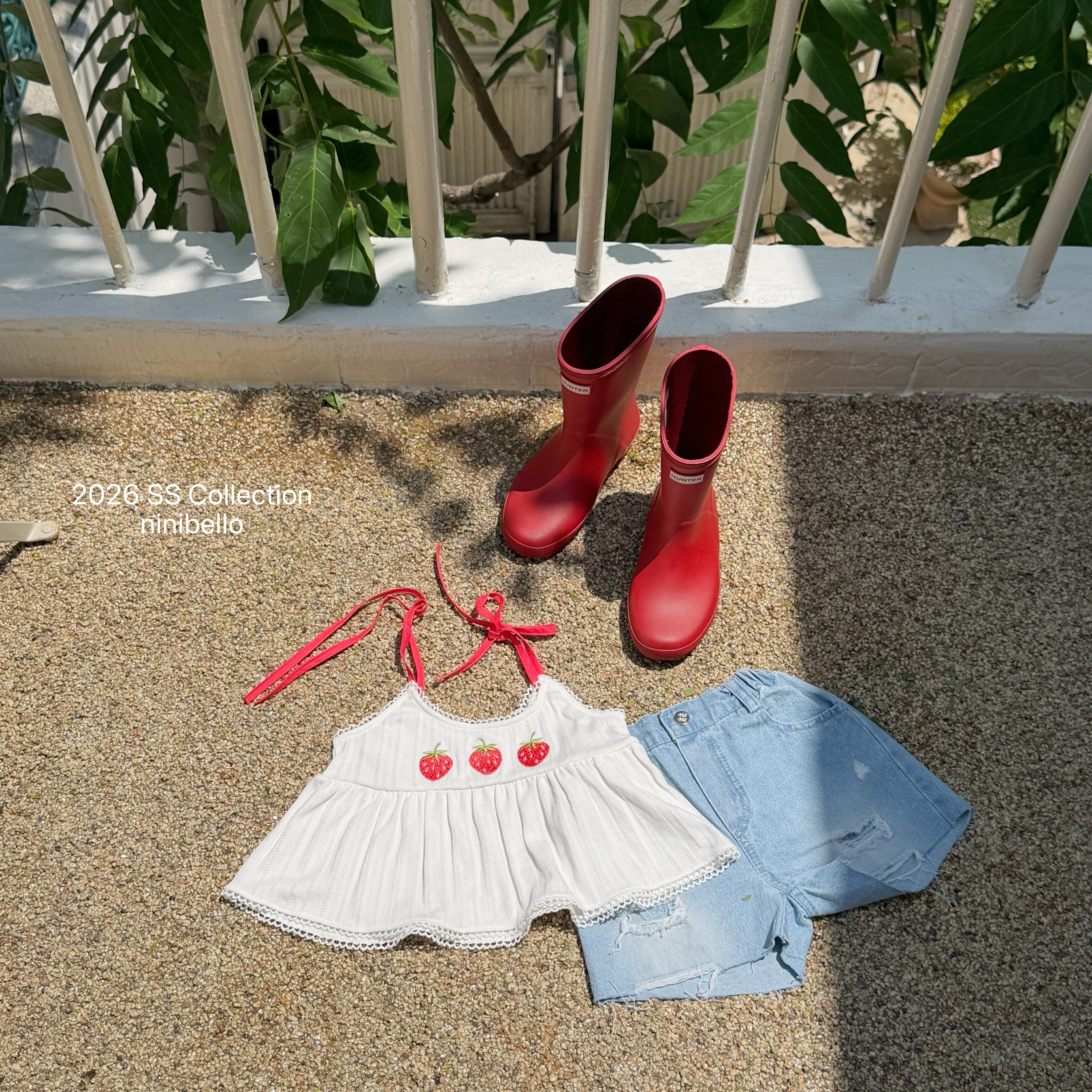 ［ninibello］Berry eyelet camisole blouse