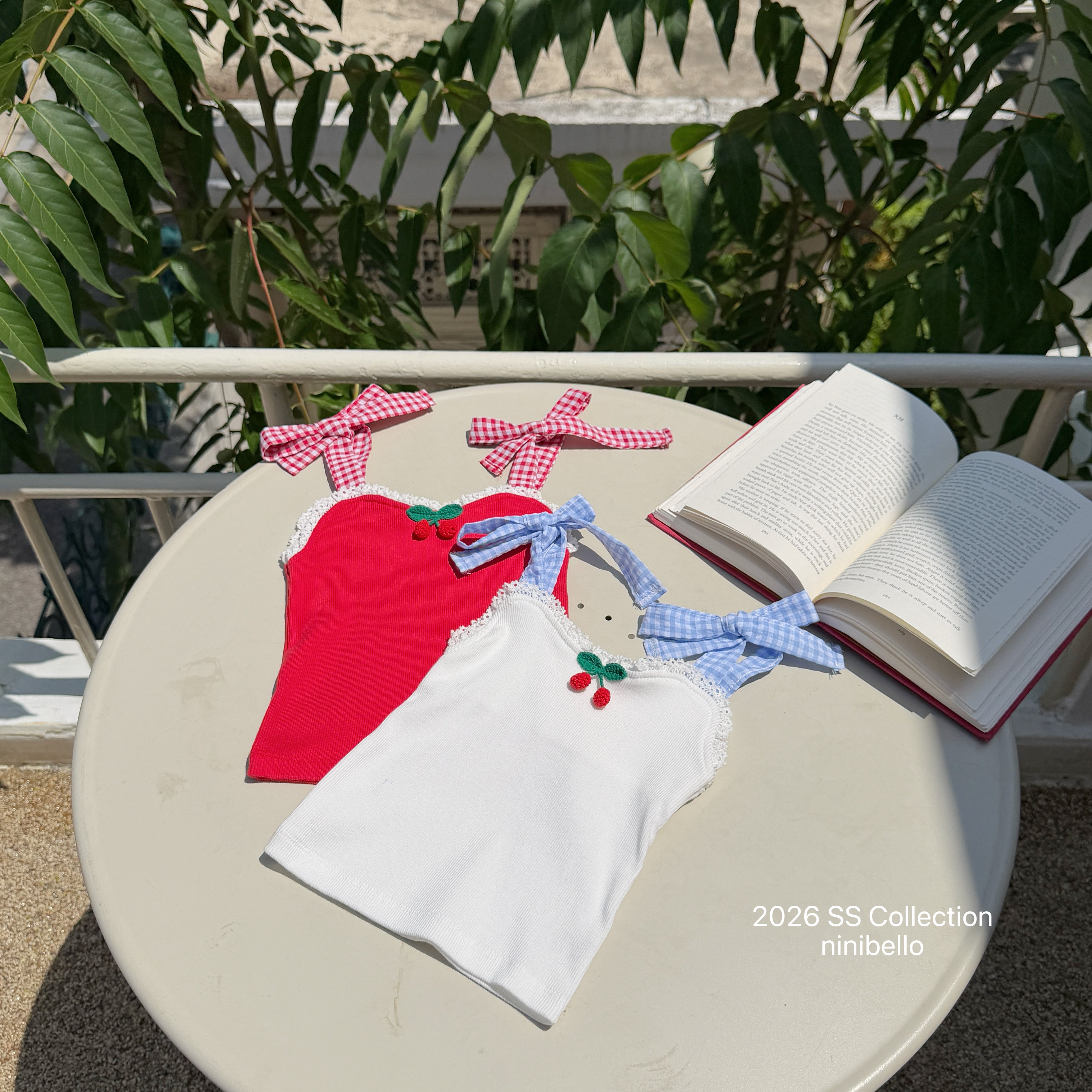 ［ninibello］Cherry bonbon camisole tops