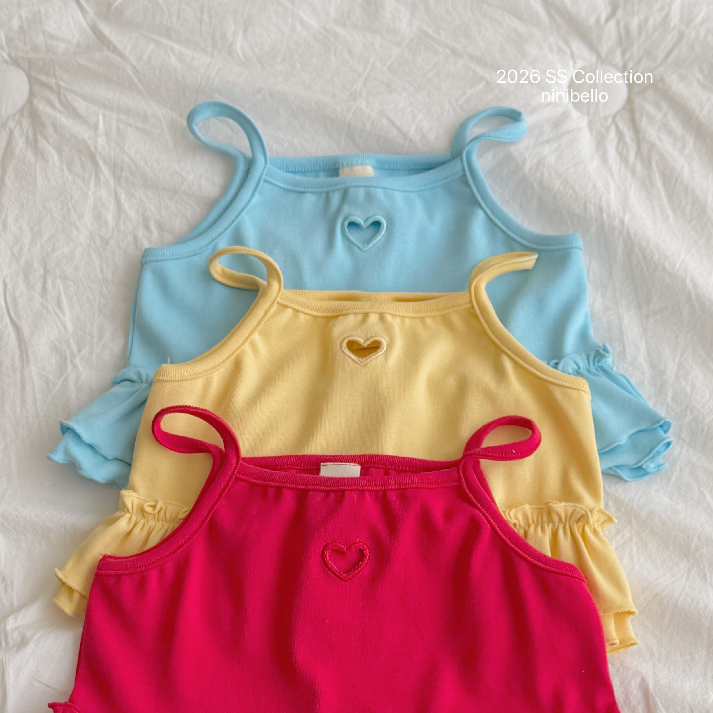 ［ninibello］Joy heart punching frill camisole