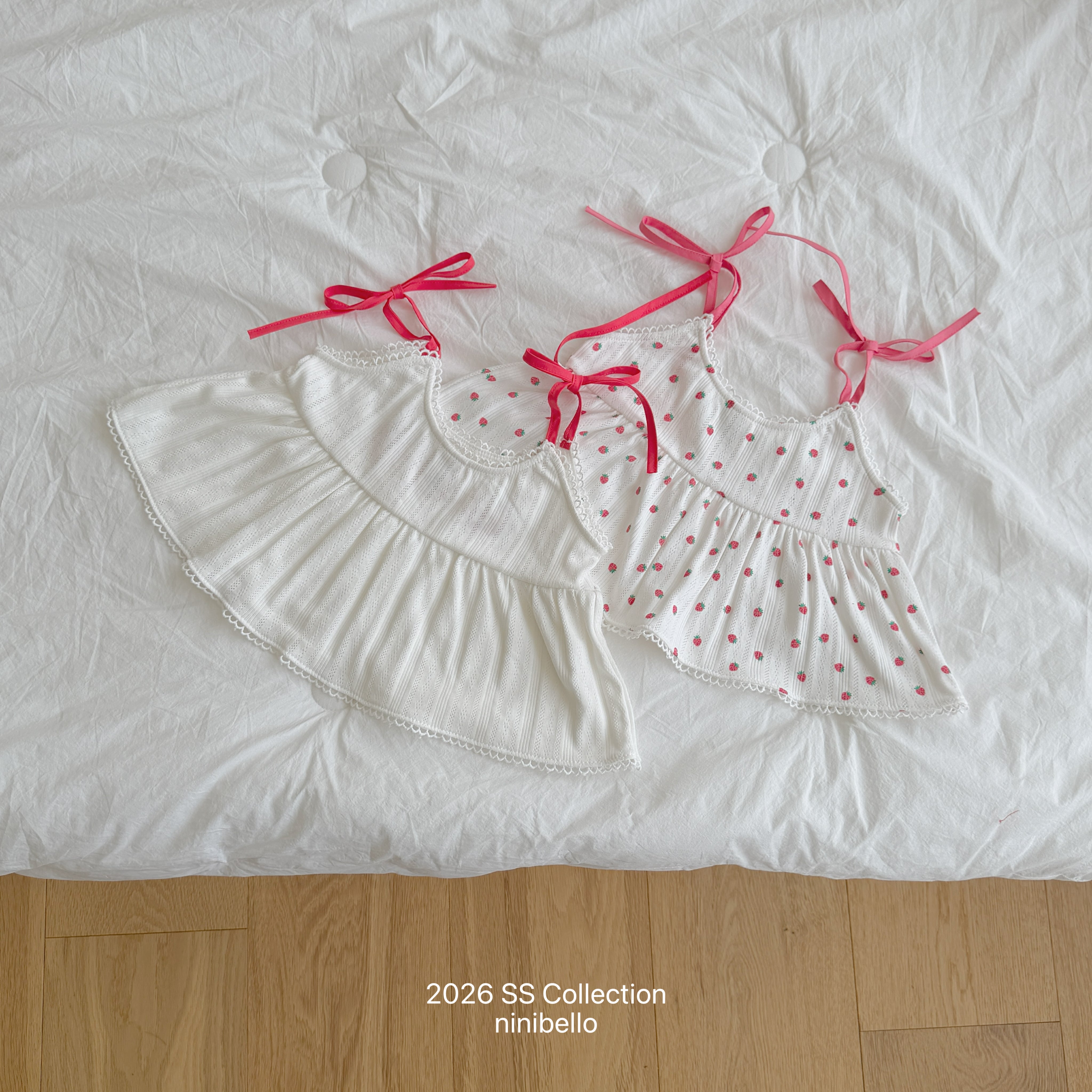 ［ninibello］Berry eyelet camisole blouse