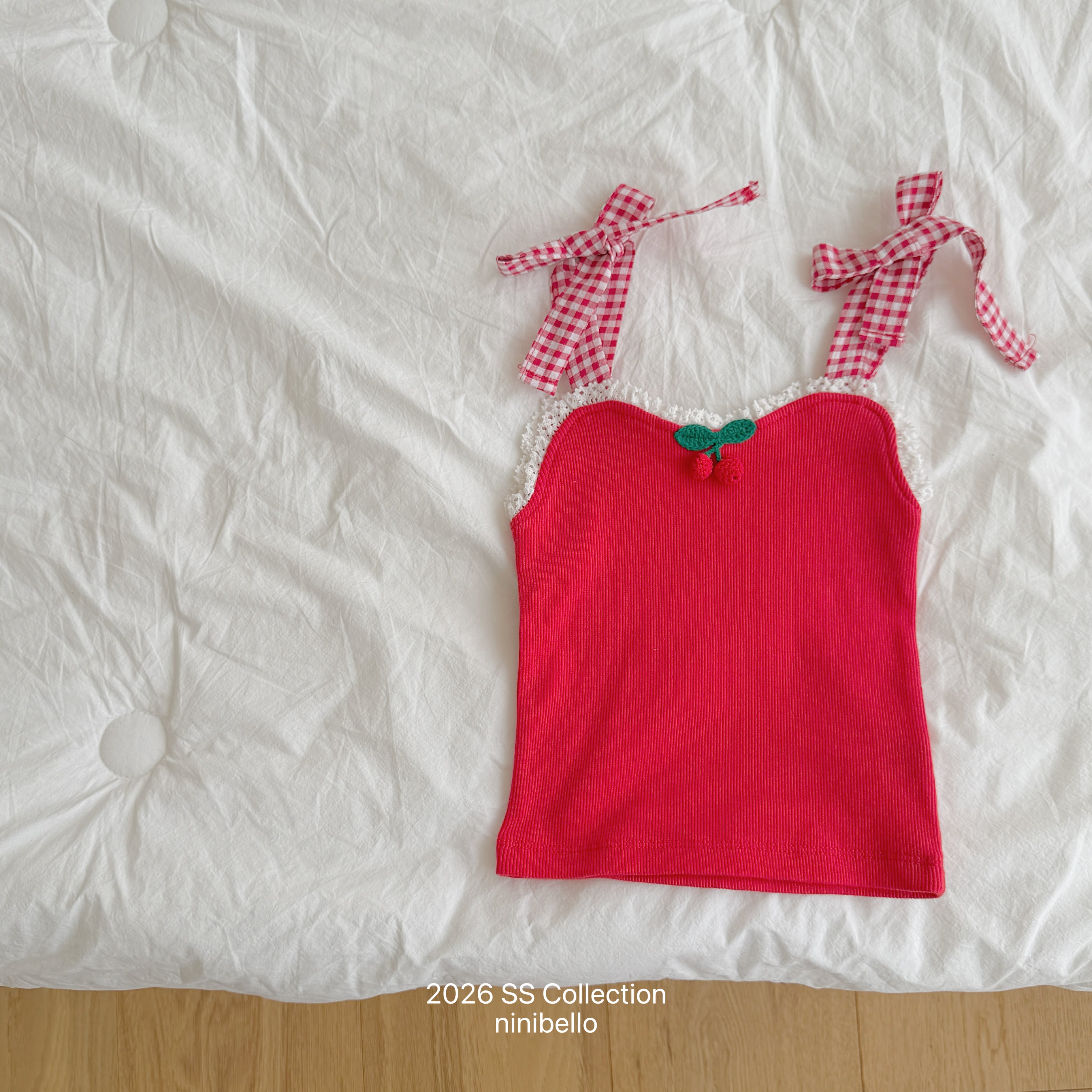 ［ninibello］Cherry bonbon camisole tops