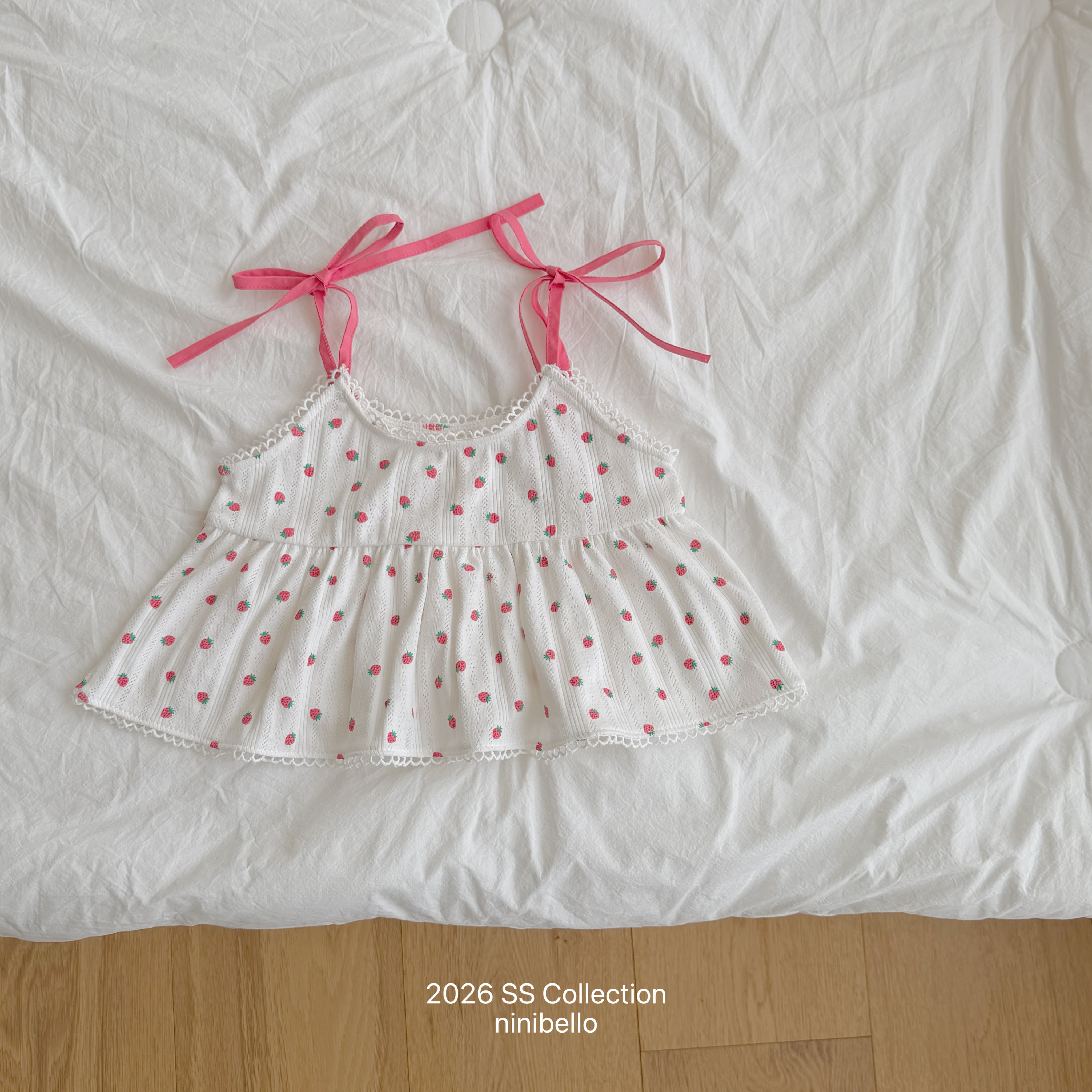 ［ninibello］Berry eyelet camisole blouse