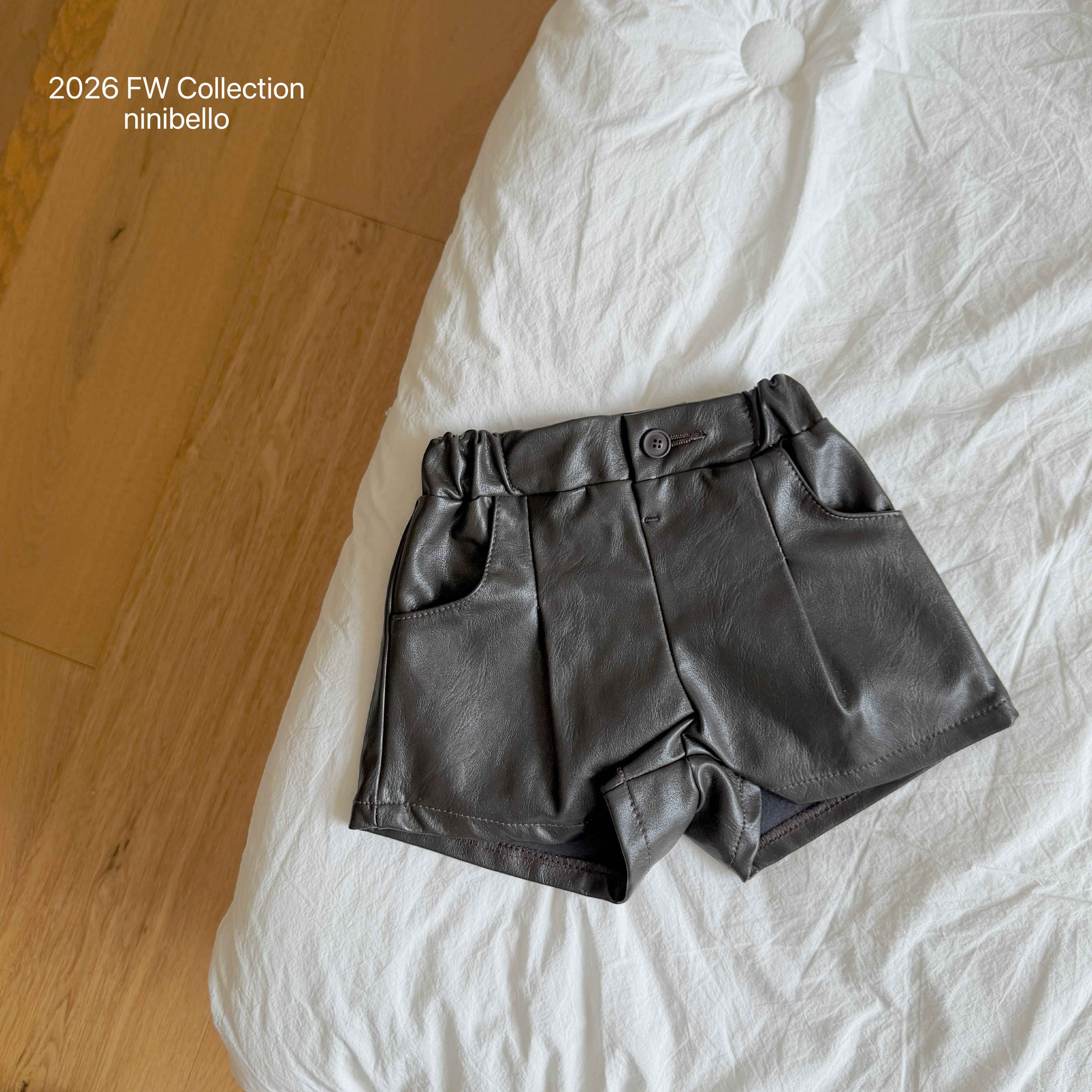 ［ninibello］From leather pants