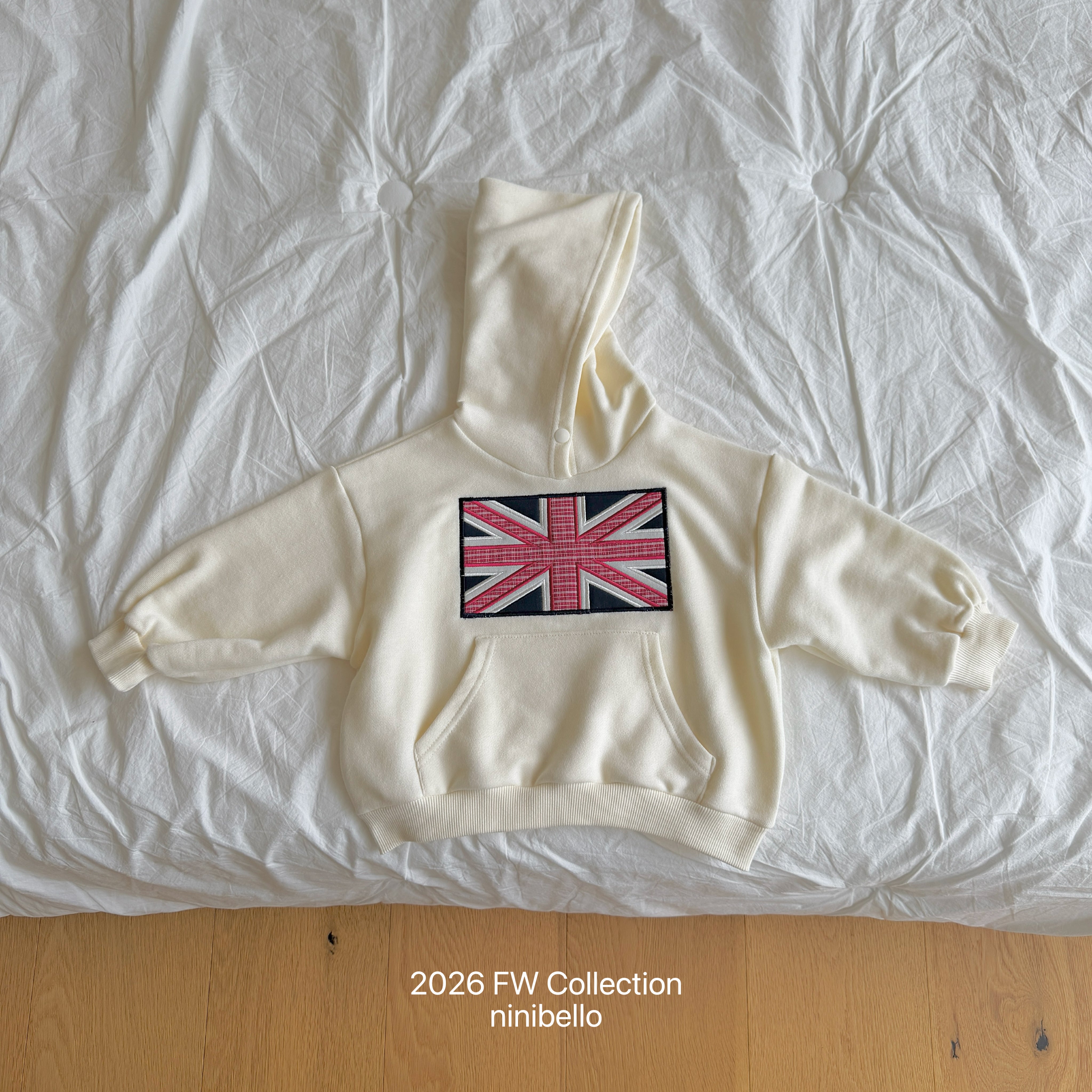 ［ninibello］London patch hoodie