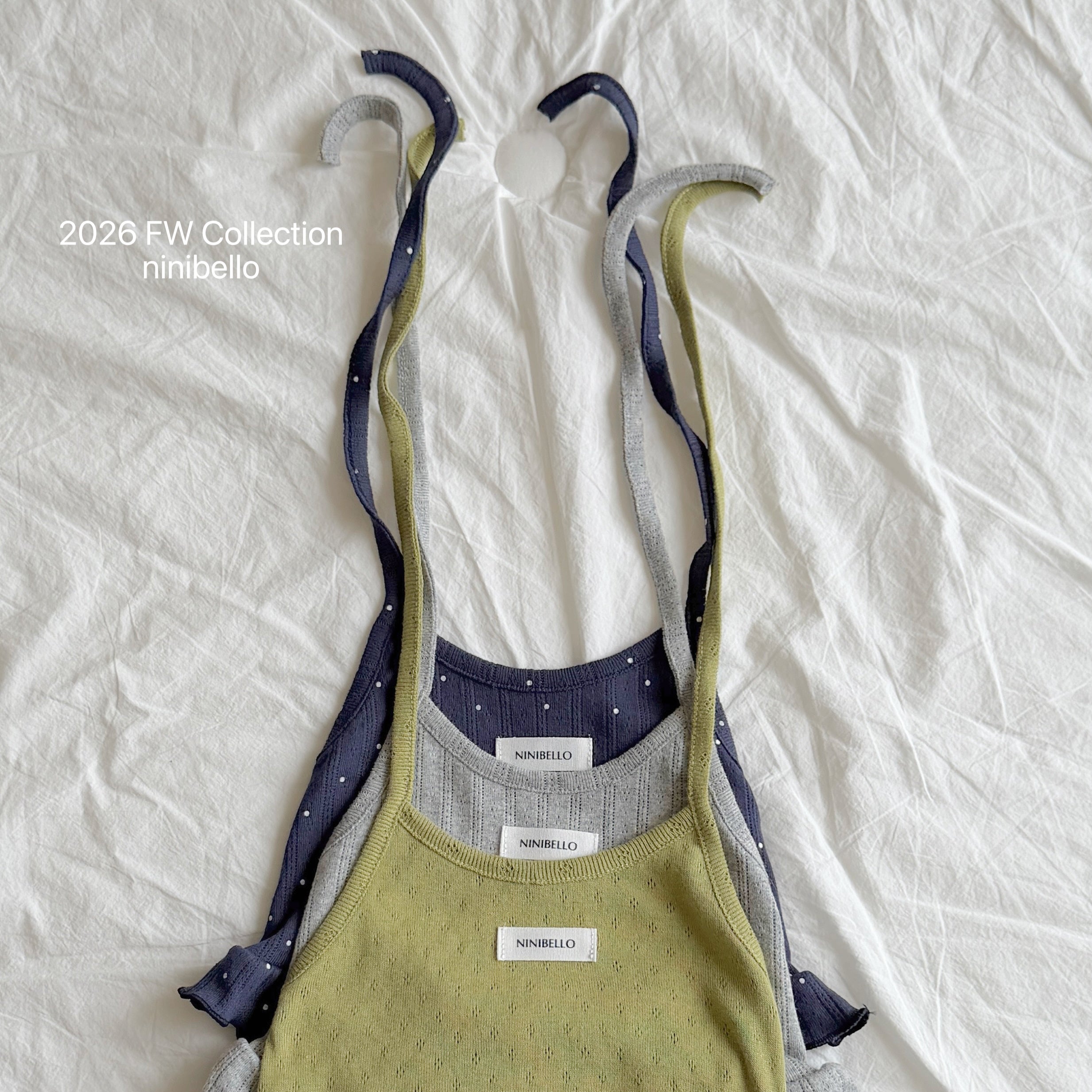 ［ninibello］Vivi eyelet holter neck tops