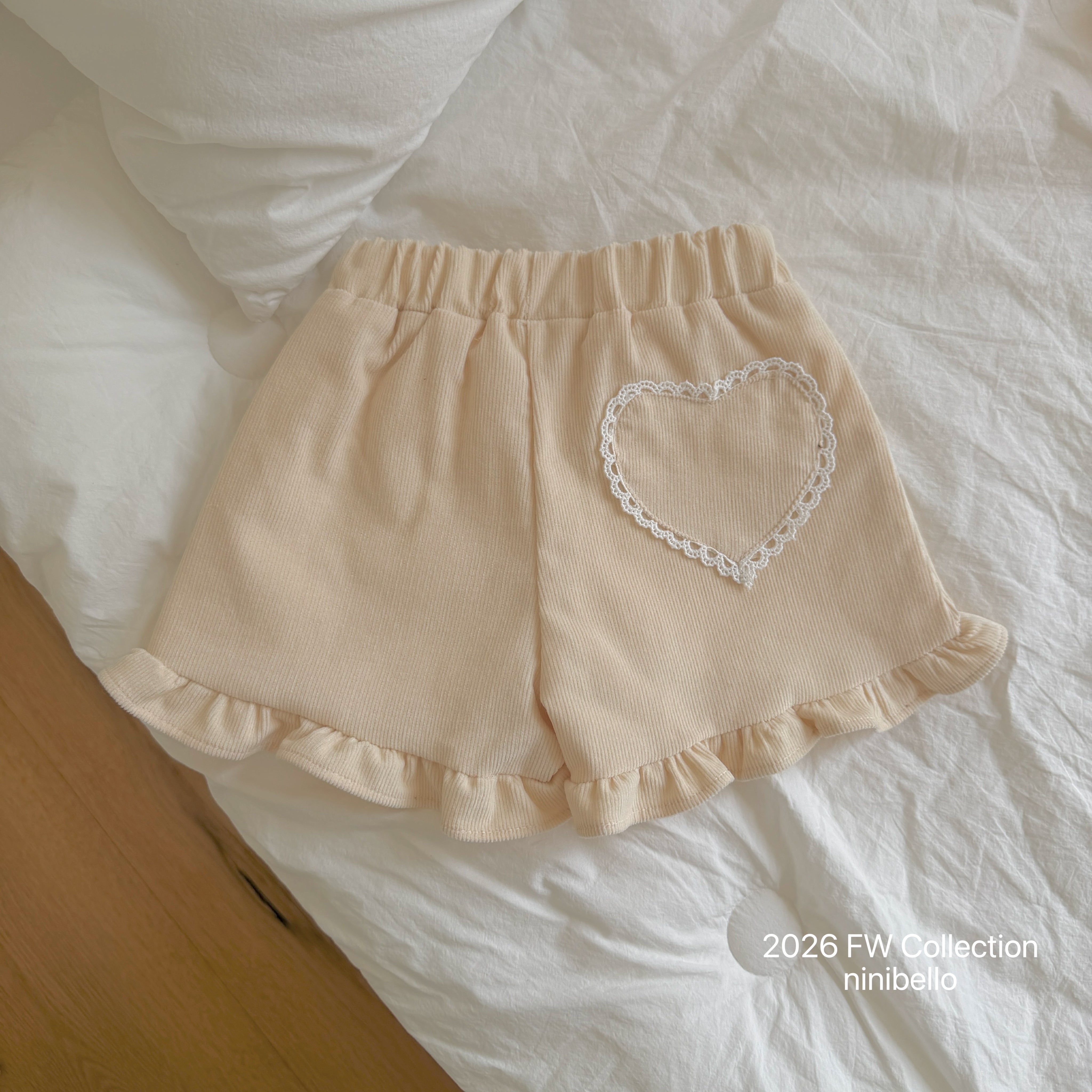［ninibello］Heart corduroy frill pants
