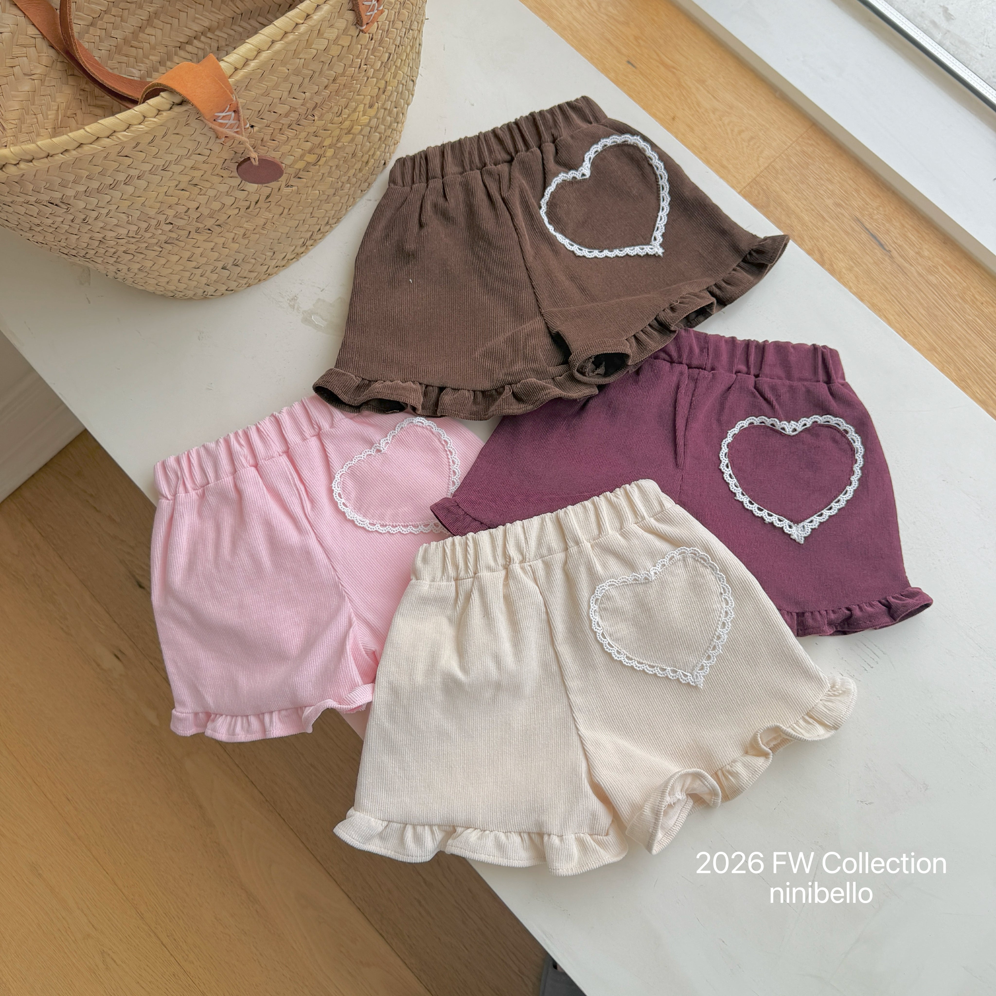 ［ninibello］Heart corduroy frill pants