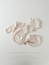 Ludia flower newborn suit