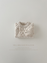 Mix cable knit pullover