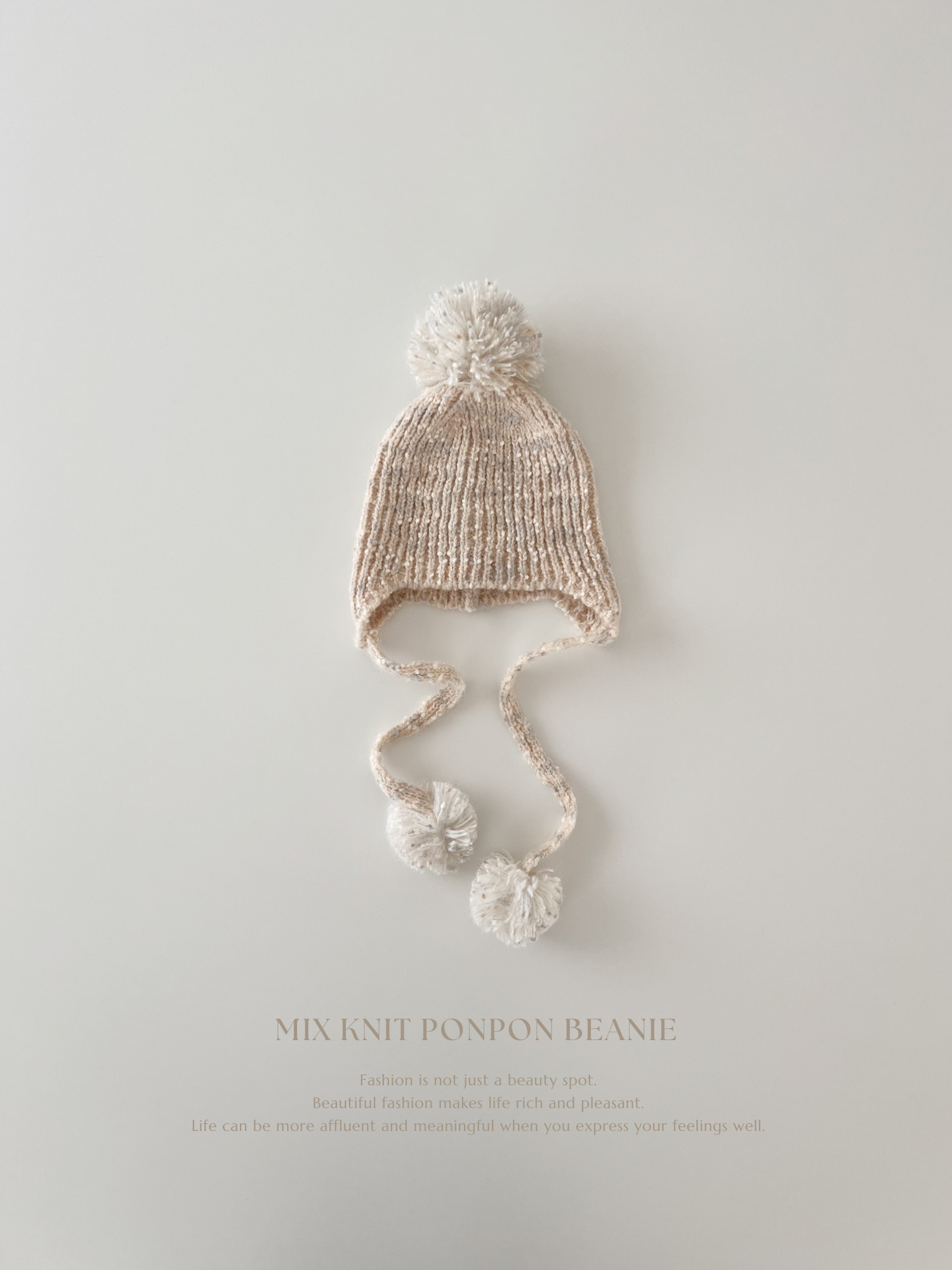 Mix knit ponpon beanie