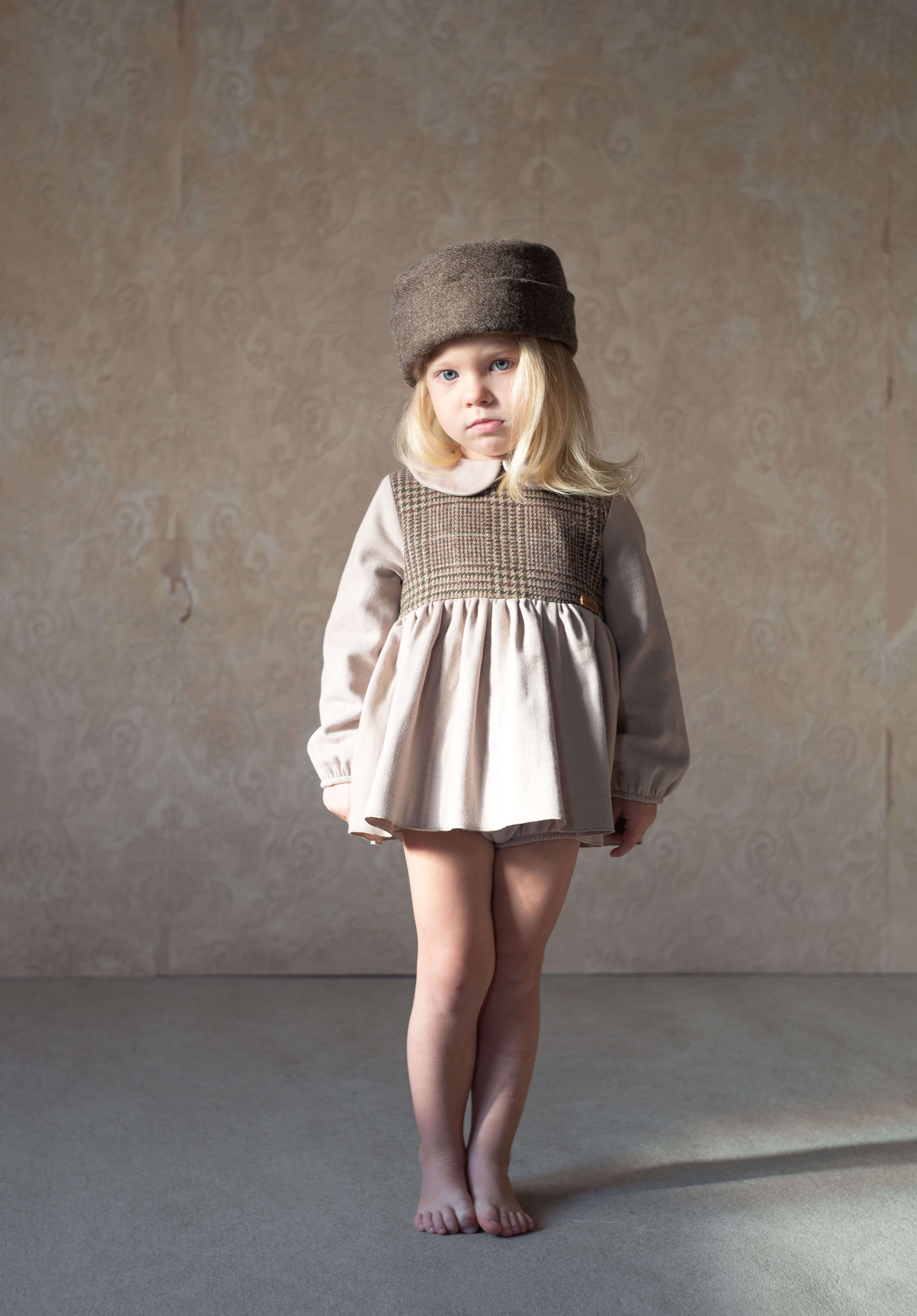 ［Popelin］Romper suit with skirt and baby collar / Mod.1.3 Sand