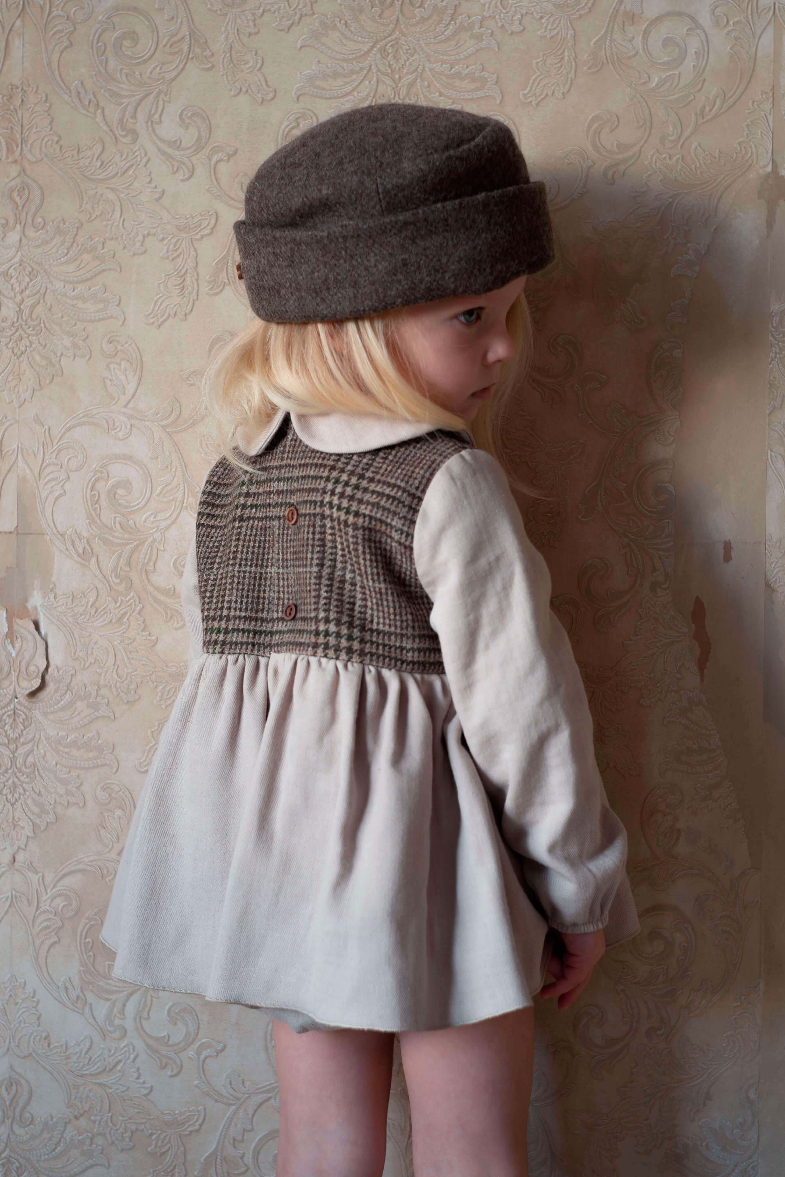 ［Popelin］Romper suit with skirt and baby collar / Mod.1.3 Sand