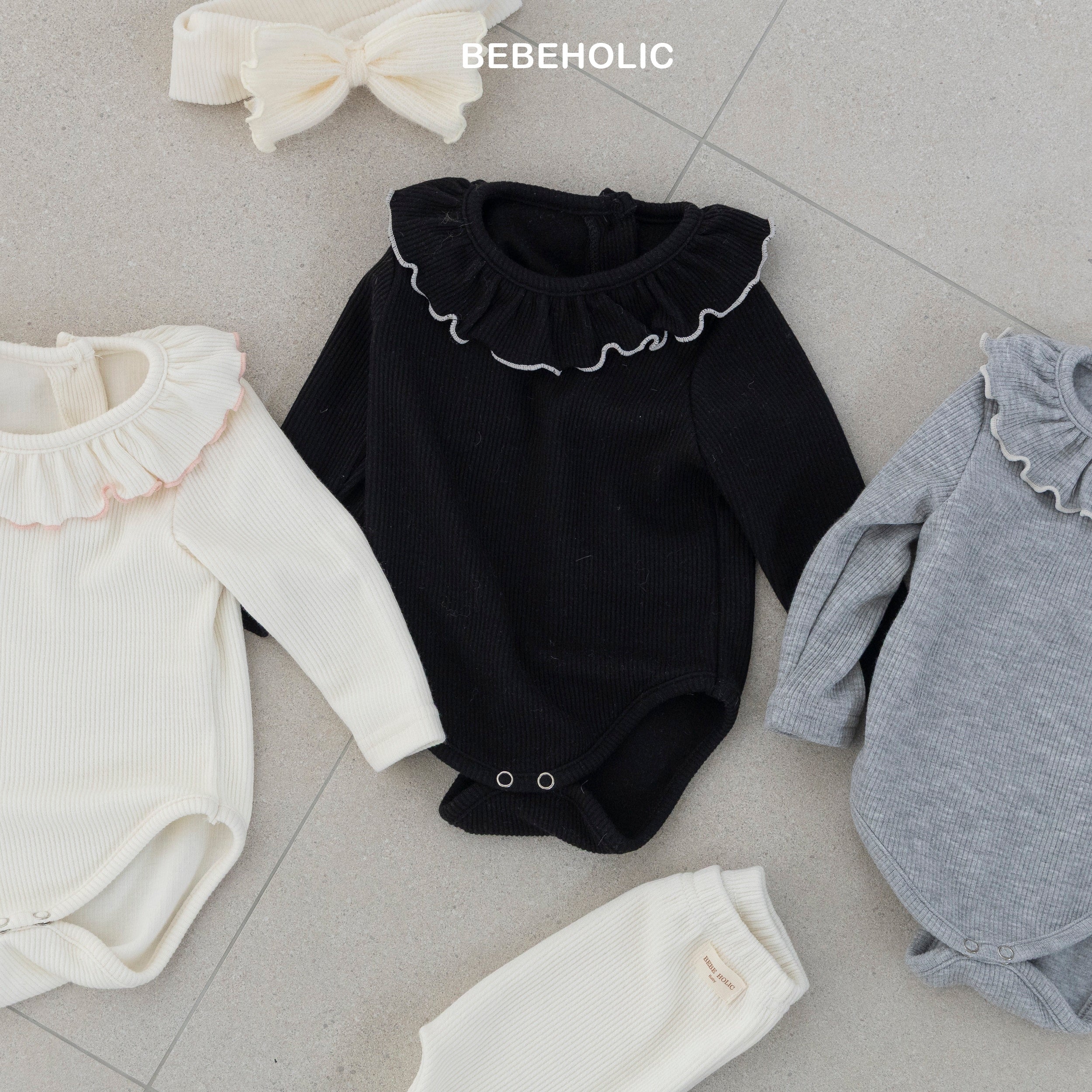 ［bebe holic］Diana ruffle rompers