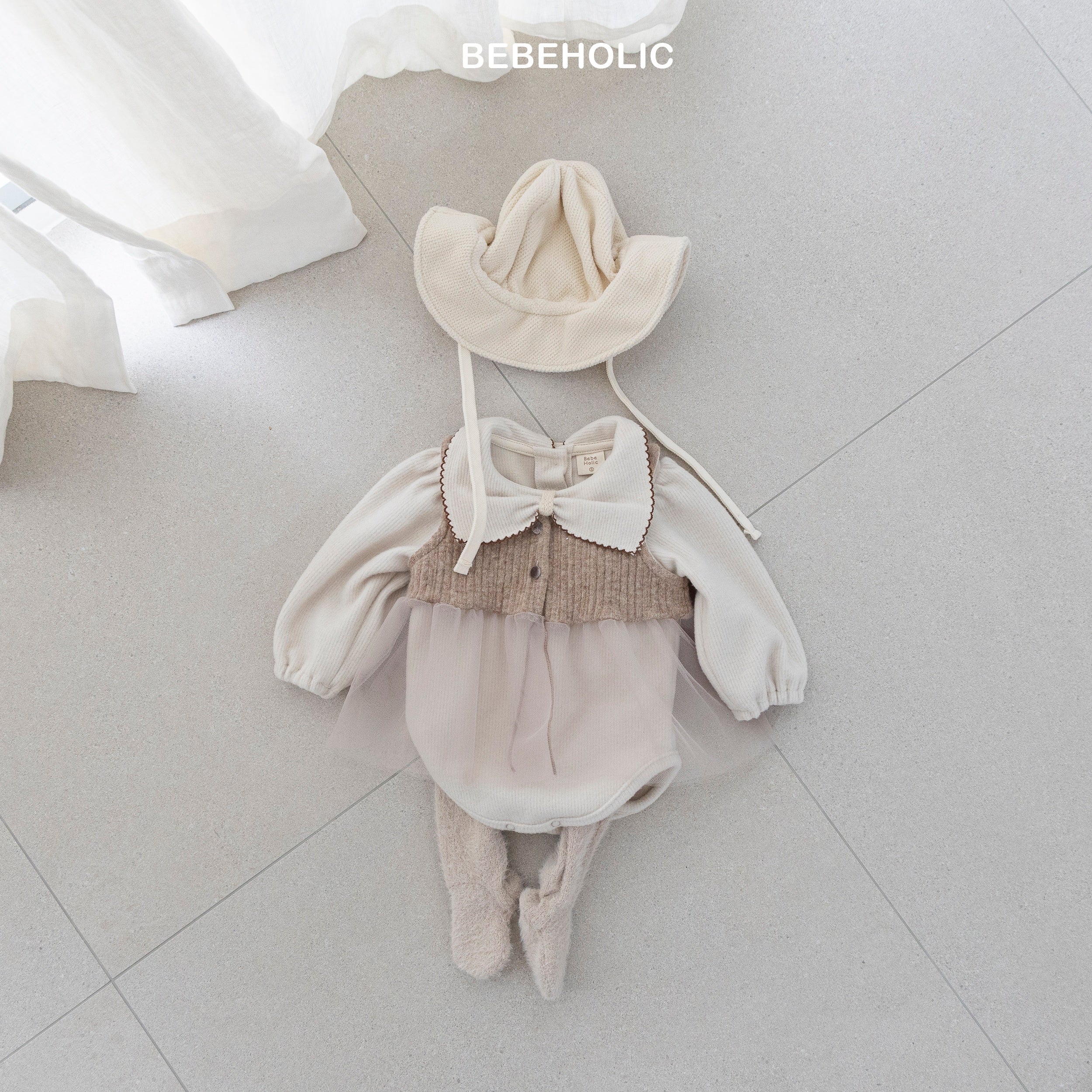 ［bebe holic］Pollin ribbon rompers