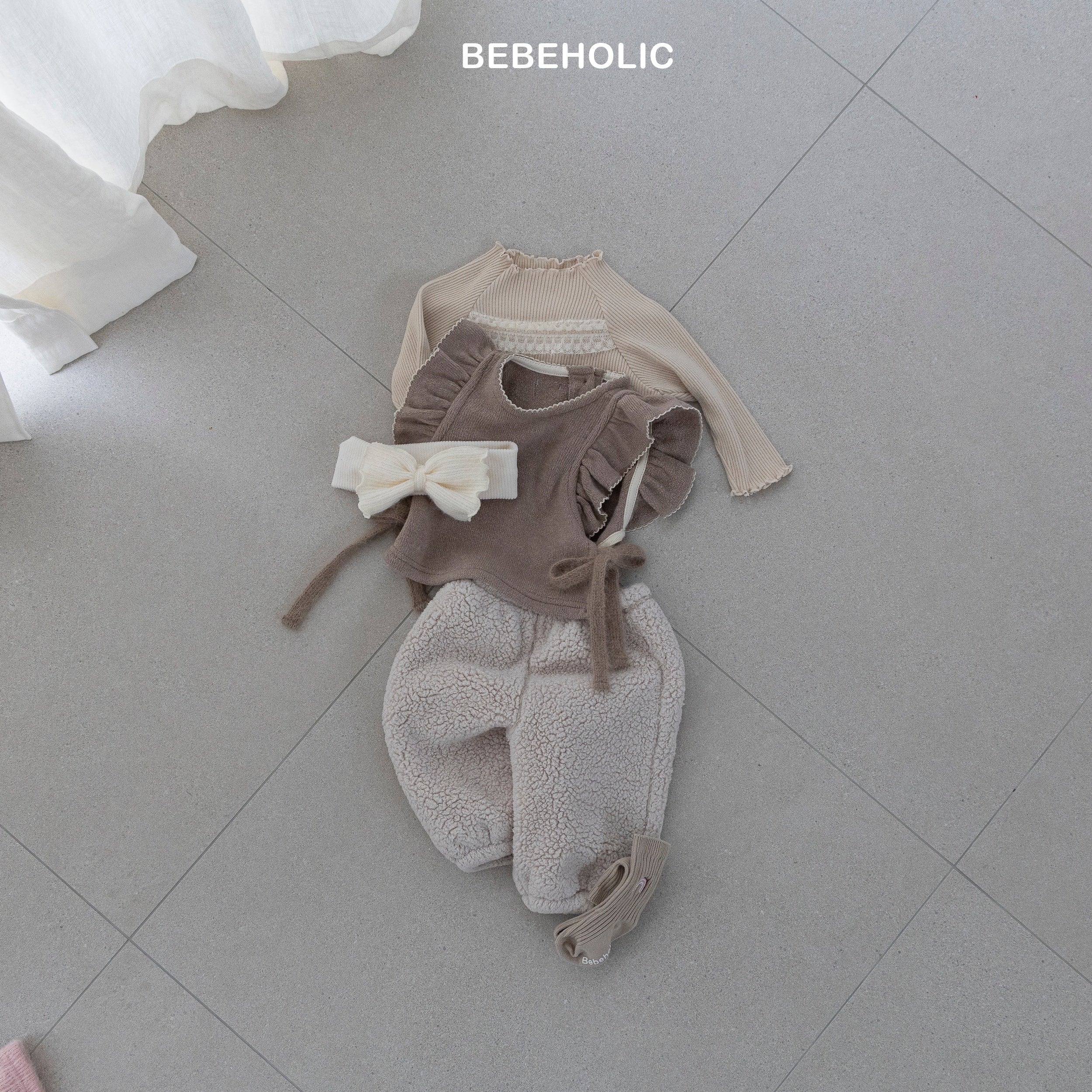 ［bebe holic］Frill bustier