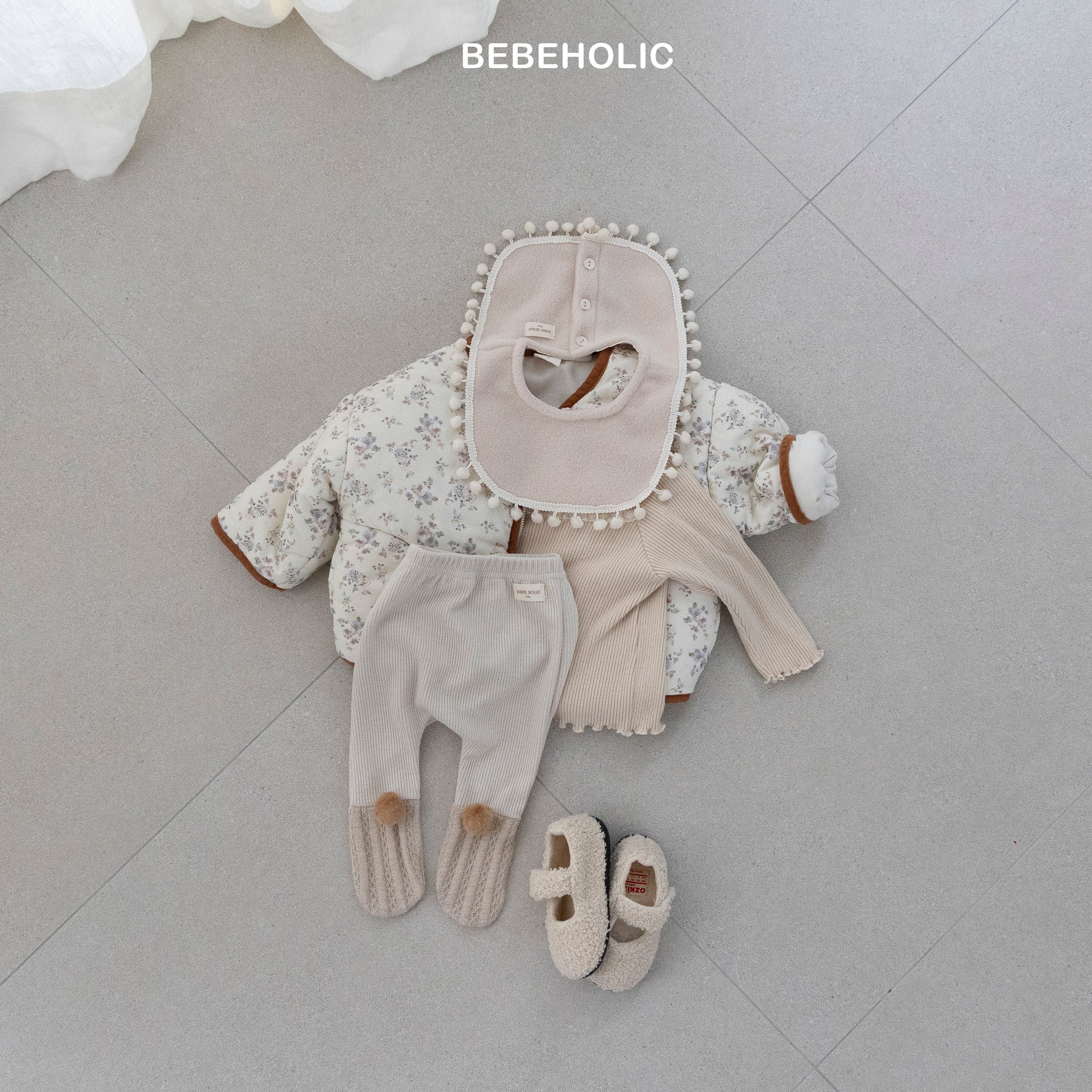 ［bebe holic］Pompom foot leggings