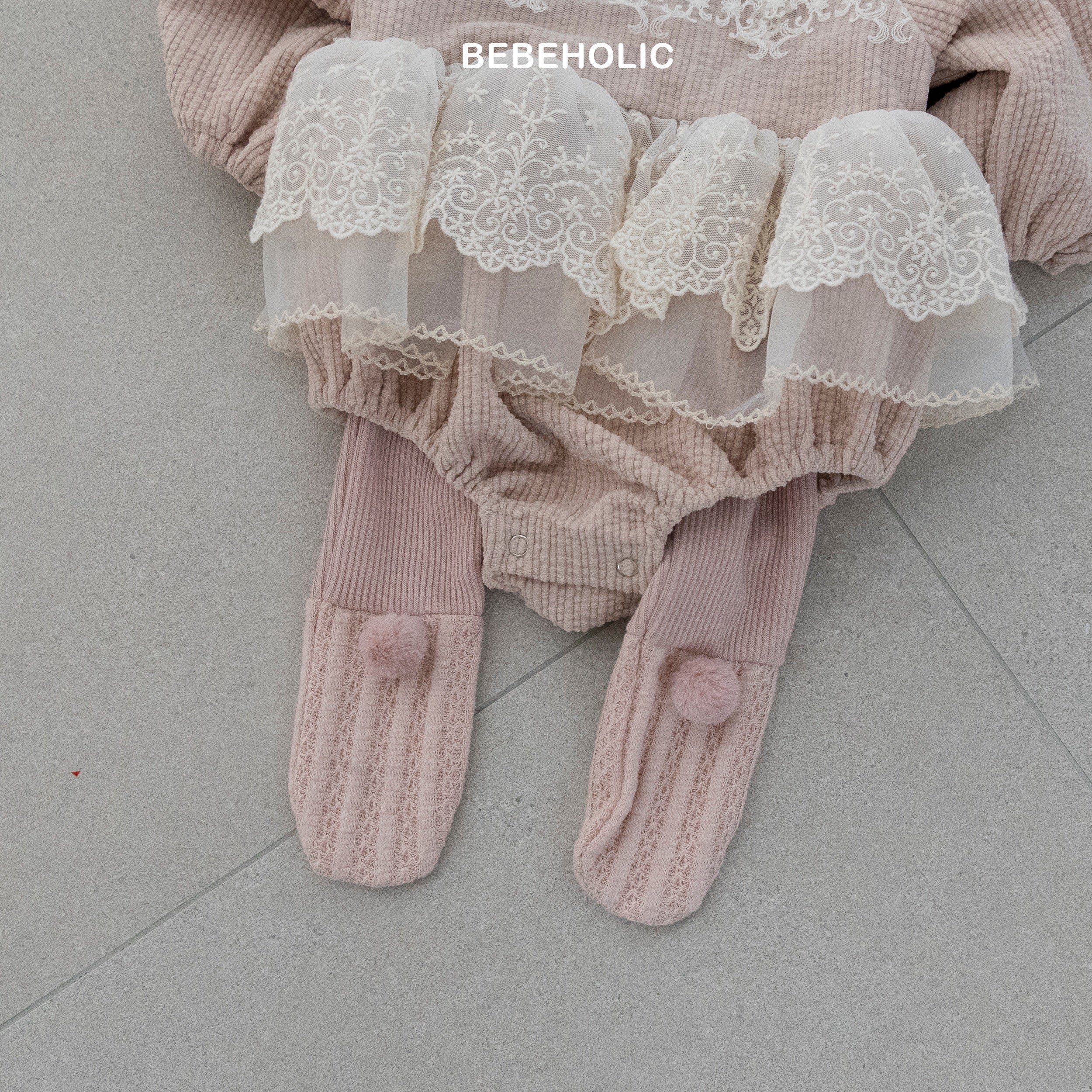 ［bebe holic］Pompom foot leggings