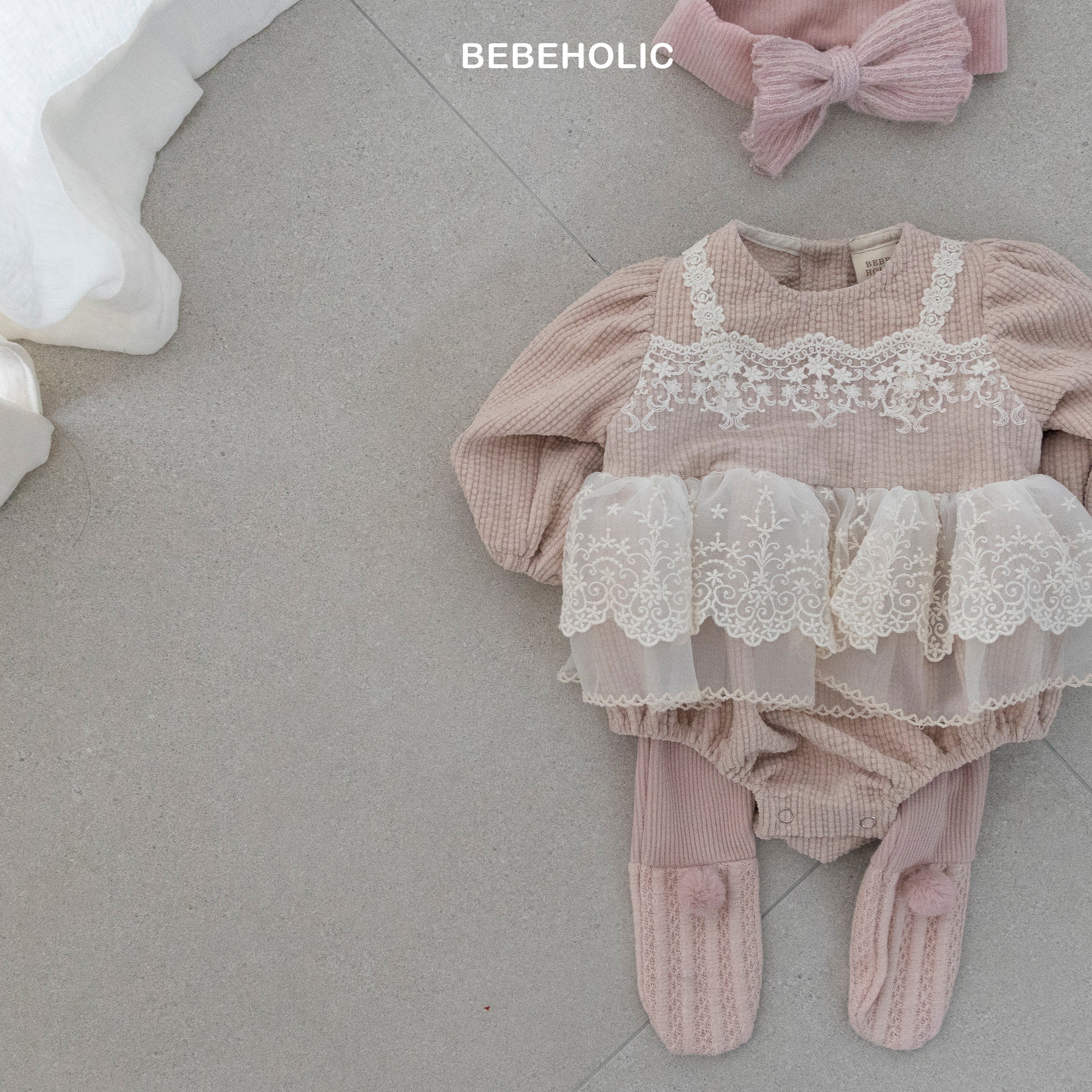 ［bebe holic］Pompom foot leggings