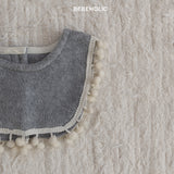 ［bebe holic］Pompom bib