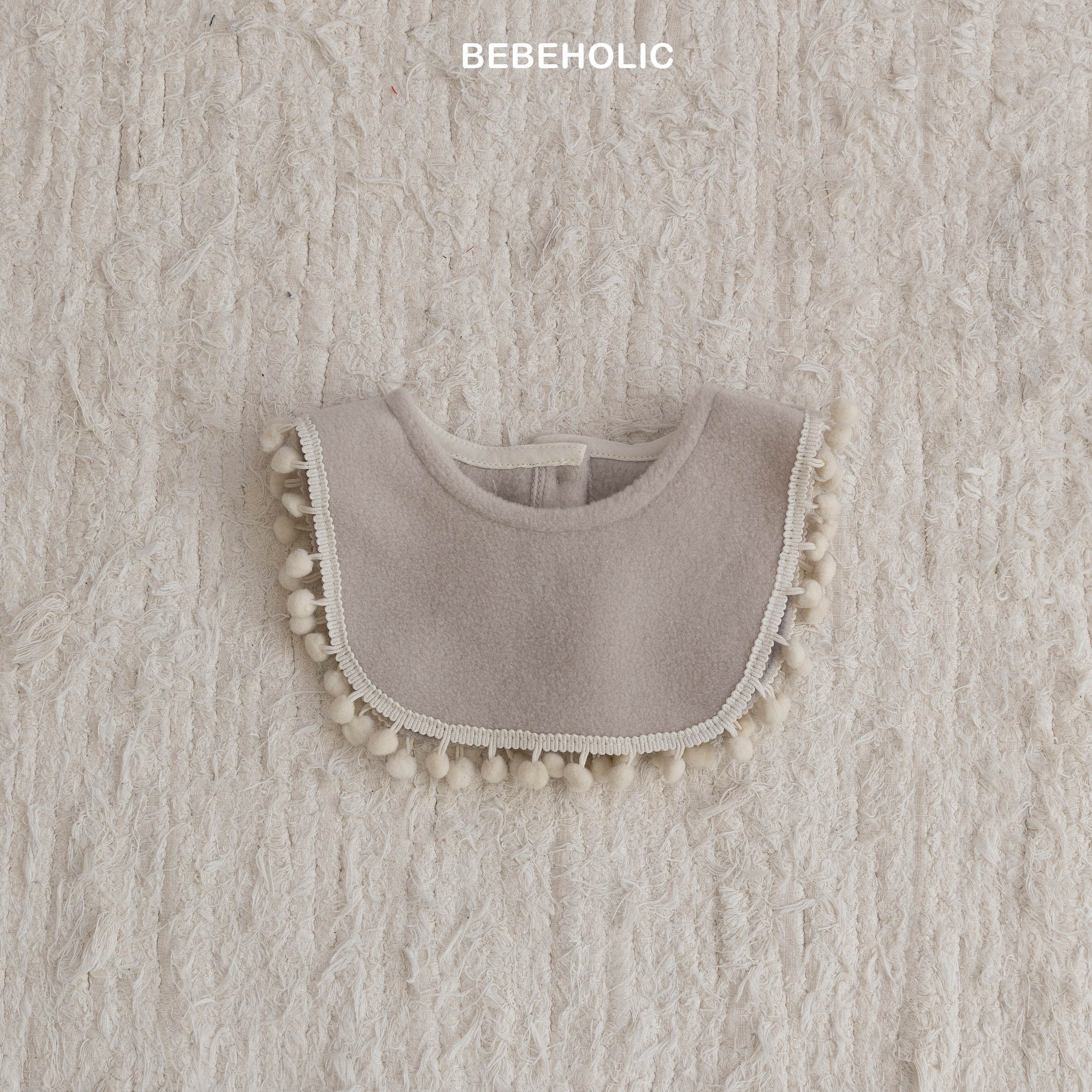［bebe holic］Pompom bib