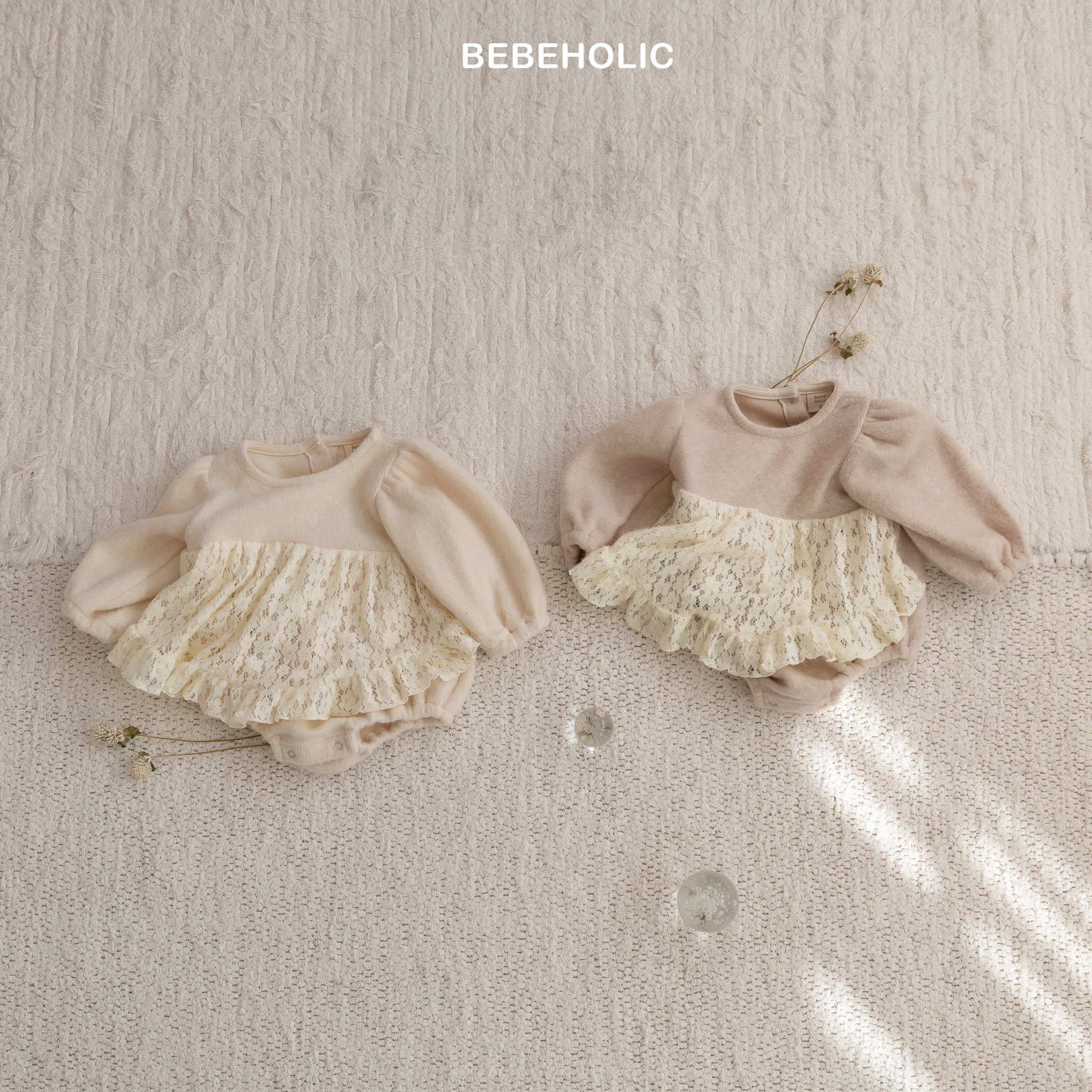 ［bebe holic］Via apron frill rompers