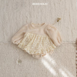 ［bebe holic］Via apron frill rompers