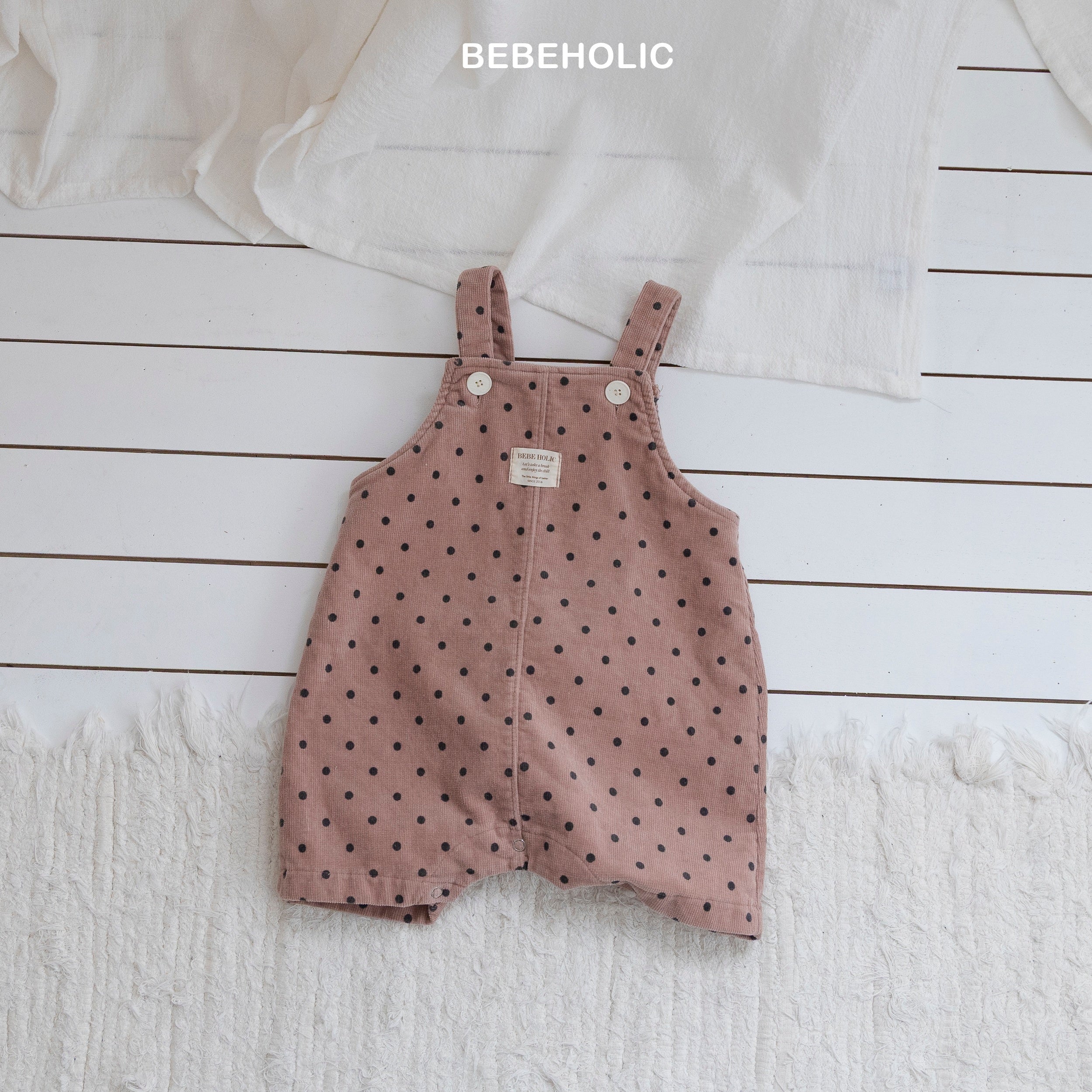 ［bebe holic］Rabbit suspender suit