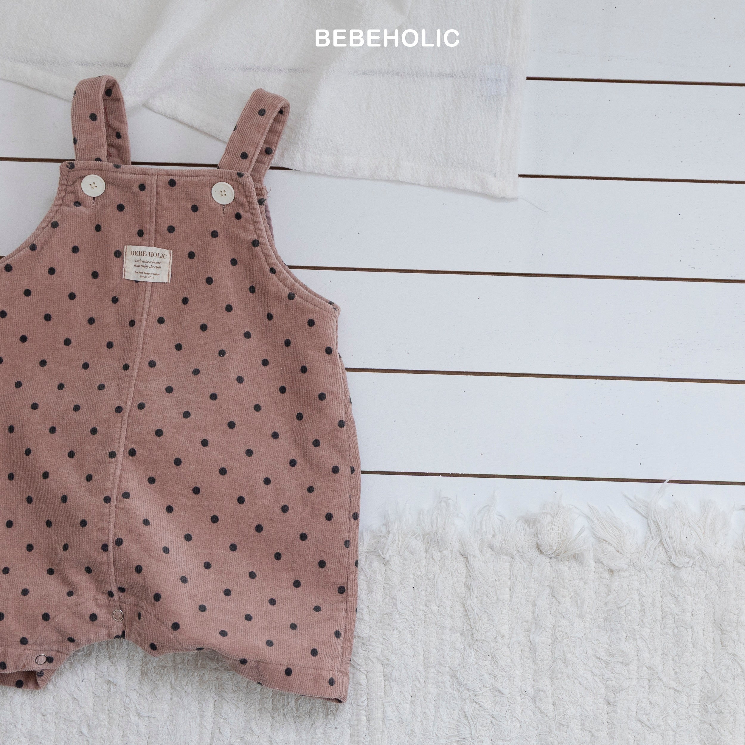 ［bebe holic］Rabbit suspender suit
