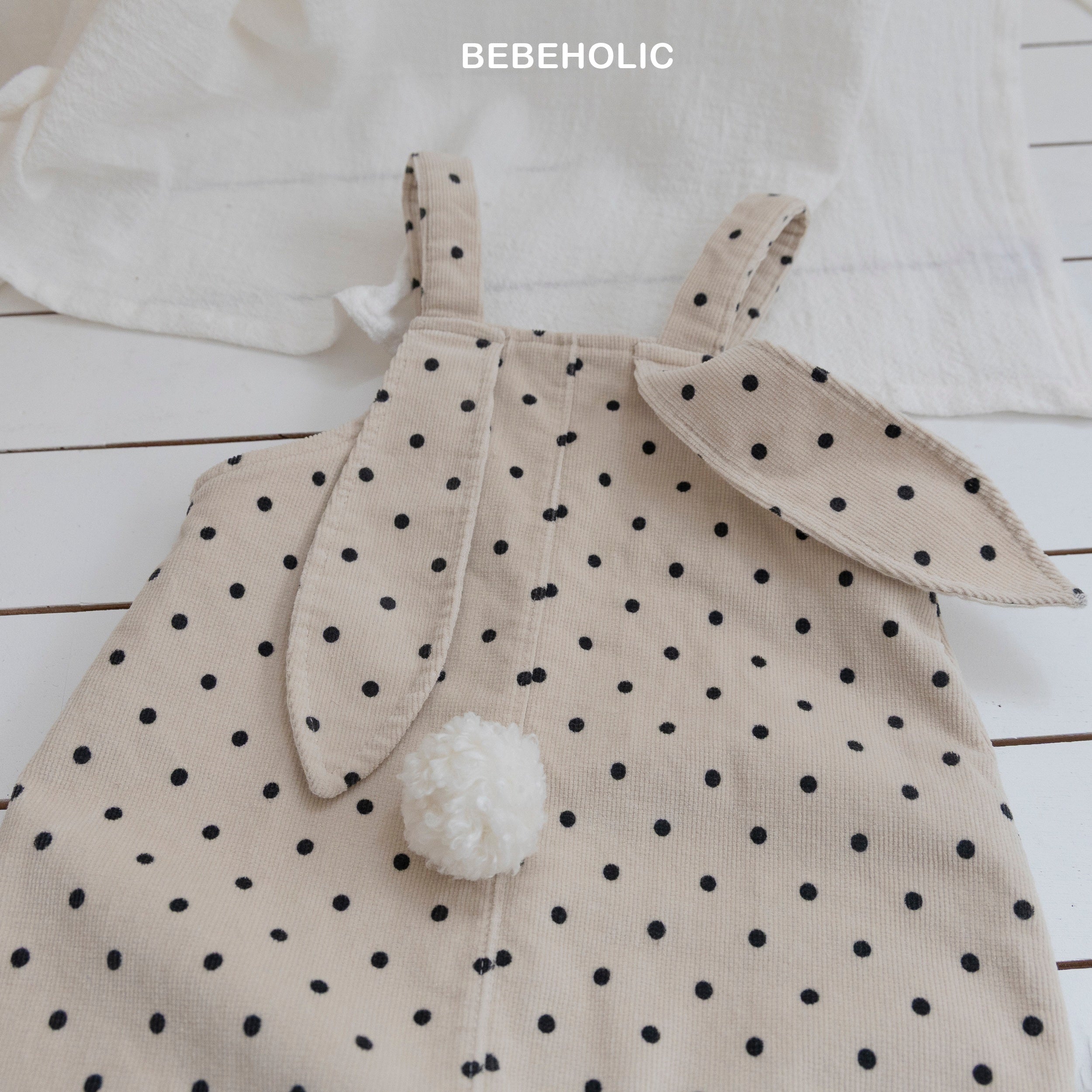 ［bebe holic］Rabbit suspender suit