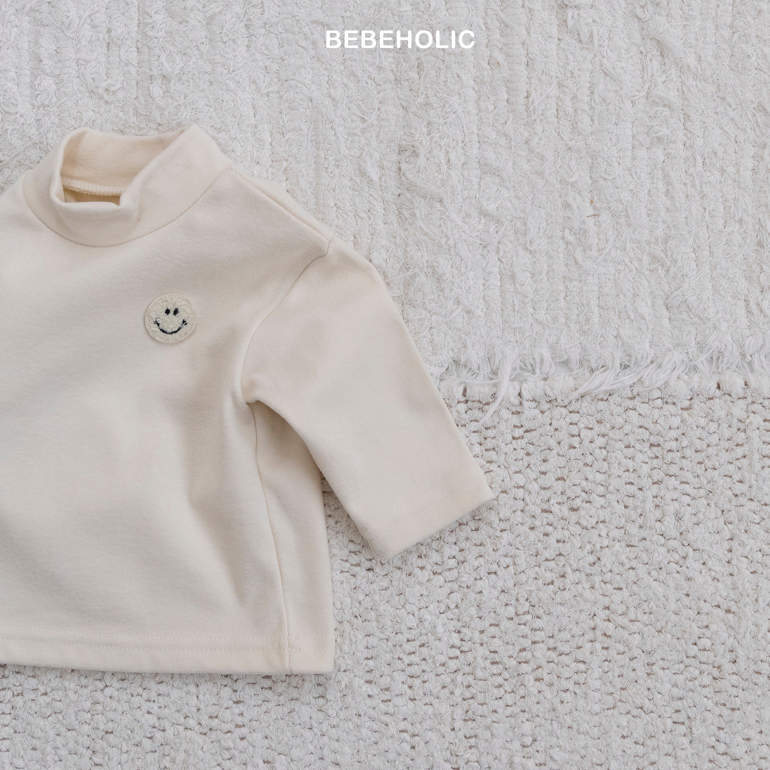 ［bebe holic］Smile halfneck tops