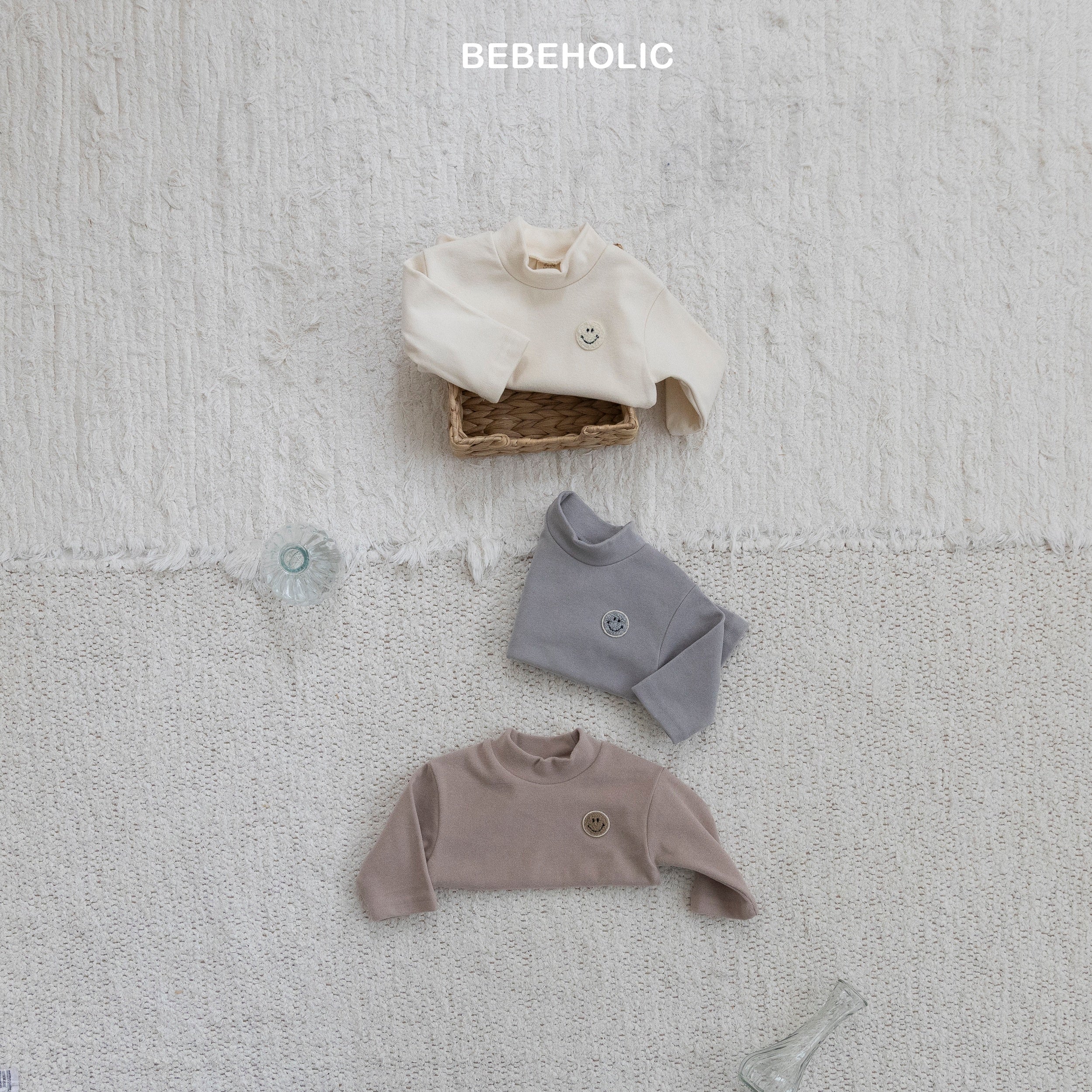 ［bebe holic］Smile halfneck tops