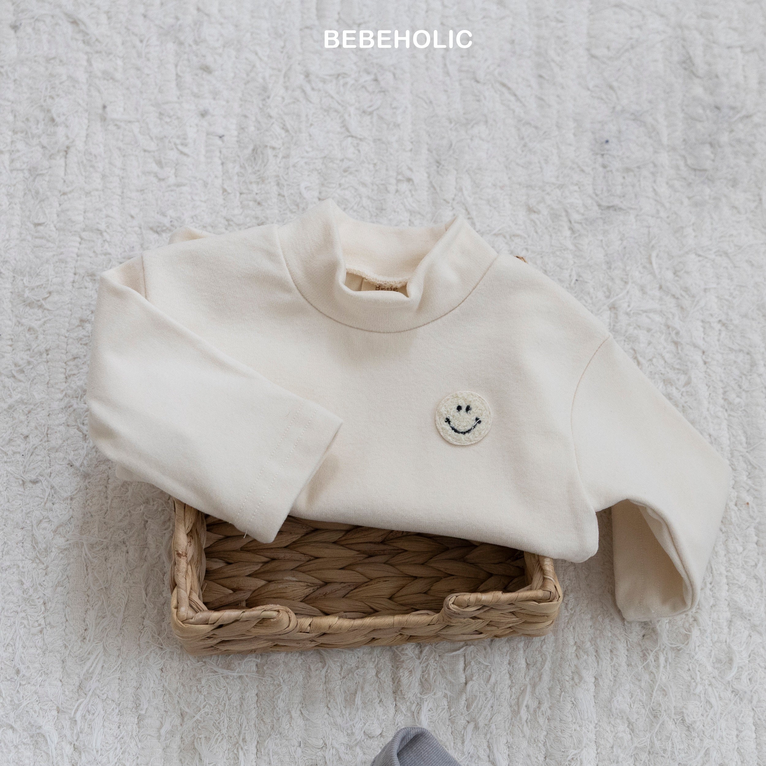 ［bebe holic］Smile halfneck tops