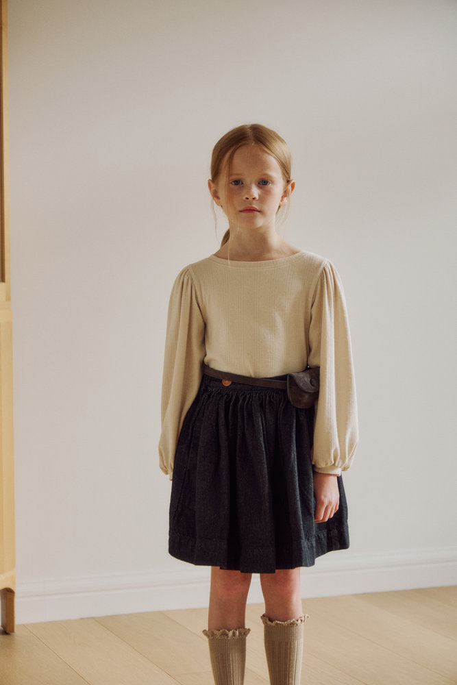 ［inné］Dahlia puff tee (light beige)
