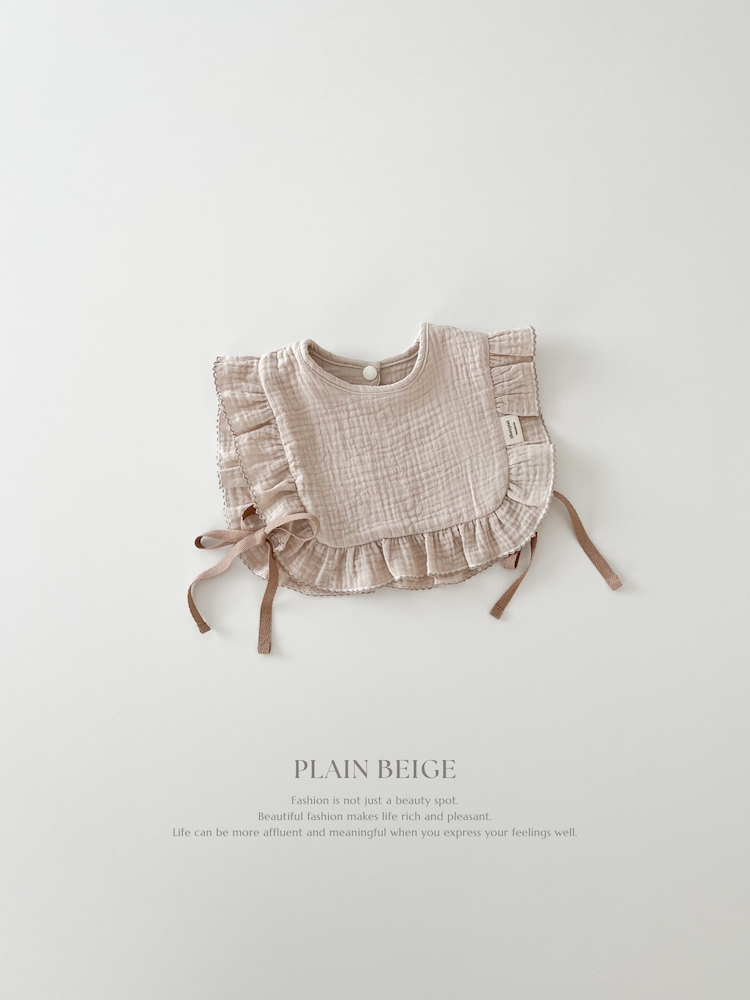 Frill bib vest