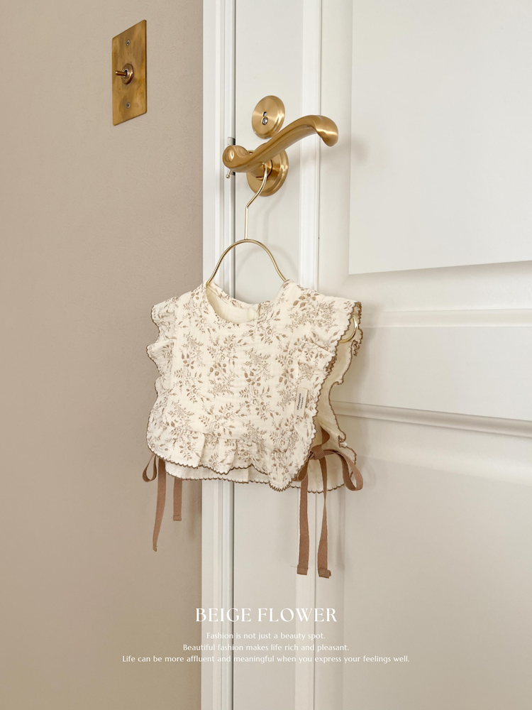 Frill bib vest