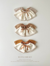 Ruffle bib set