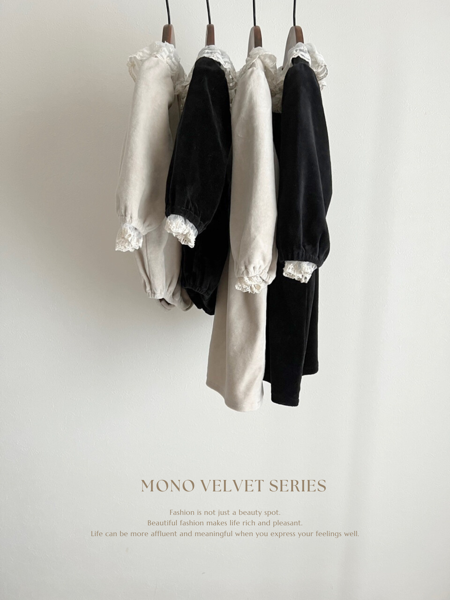 Mono velvet rompers